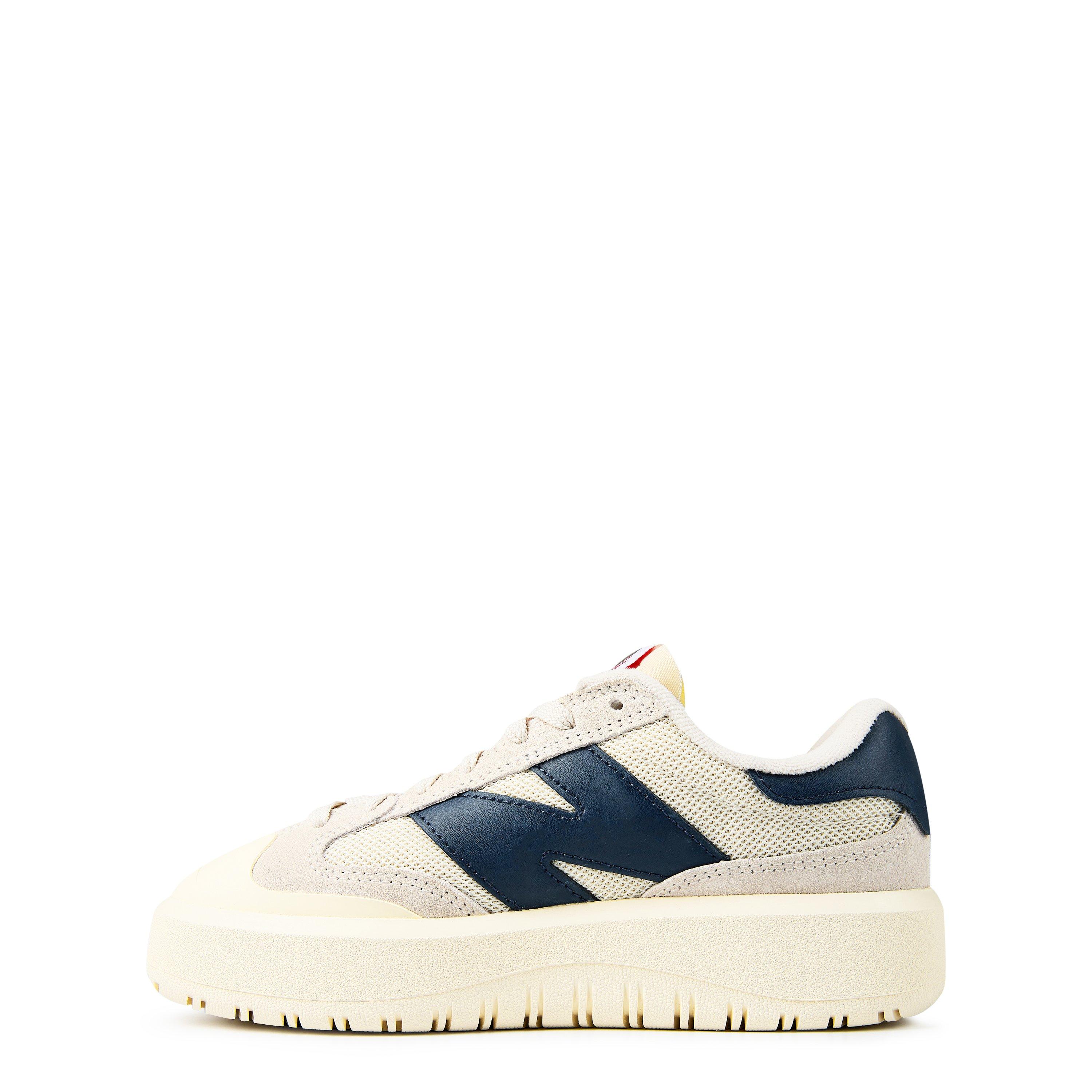 Moon(121) - New Balance - Ct302 Shoes - 8