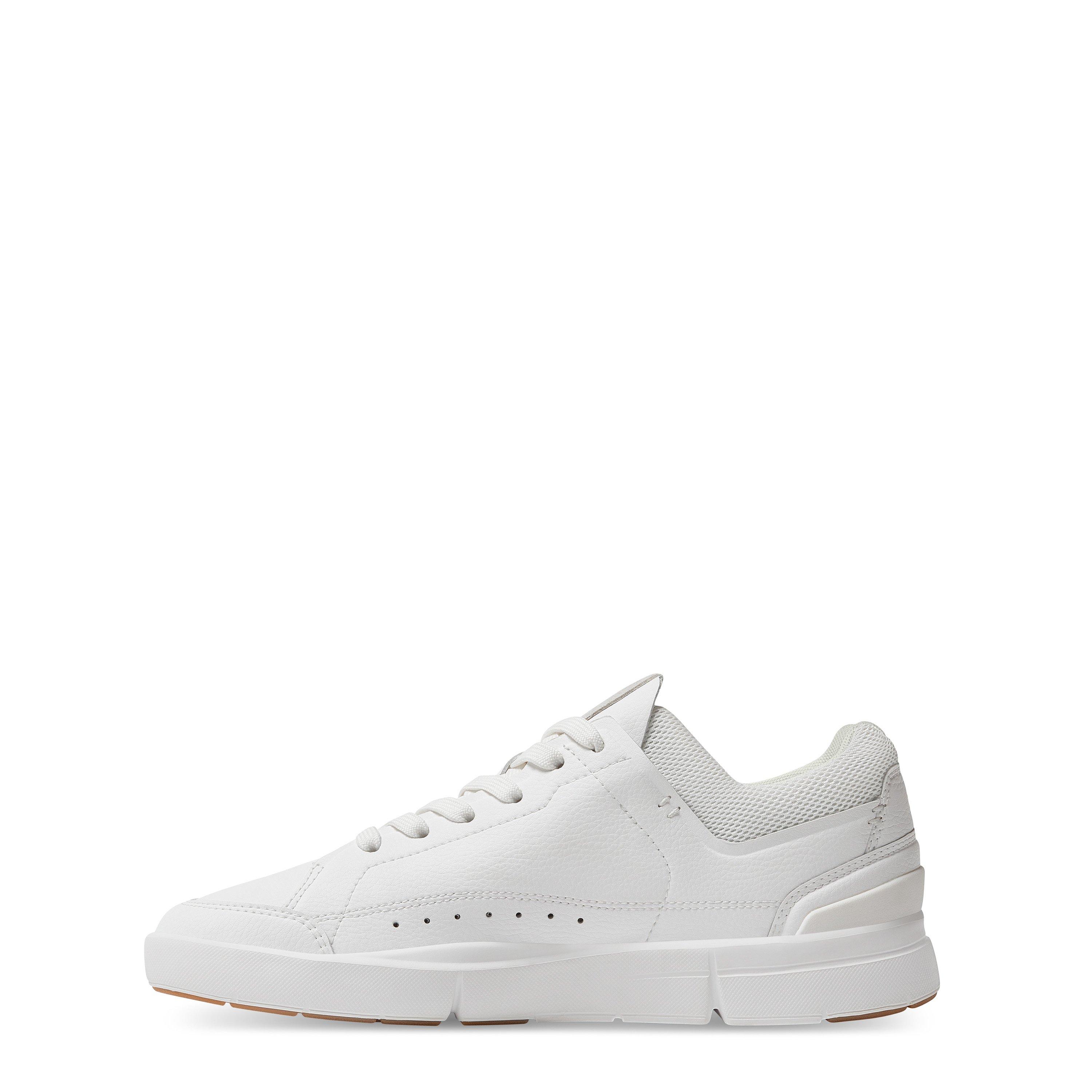 White Gum - On - Roger Centre Court - 2