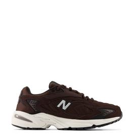 New Balance 725 Trainers