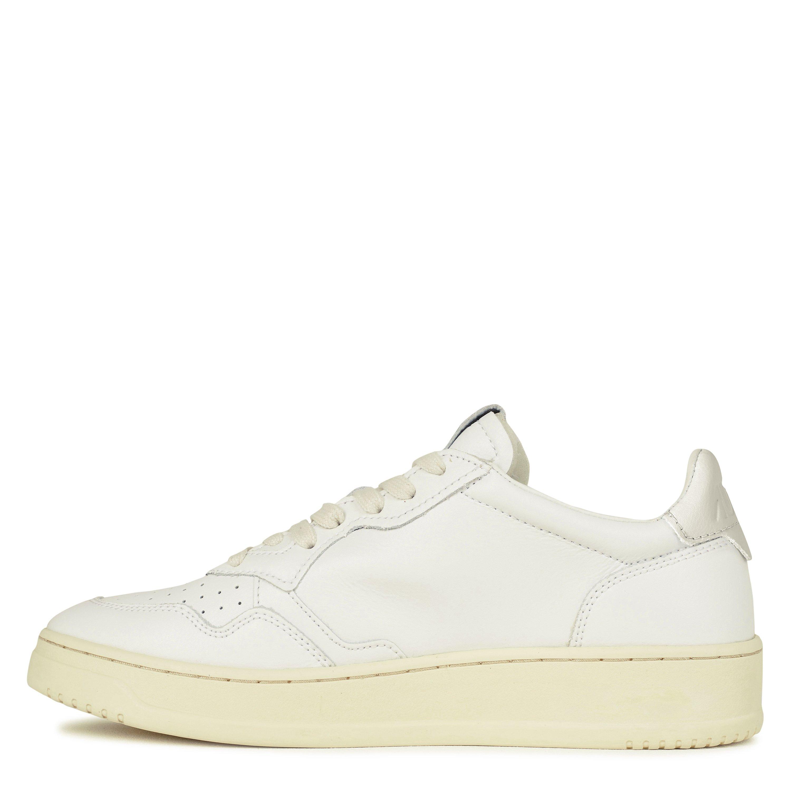 Wht/Wht LL15 - Autry - Medalist Low Trainers - 7