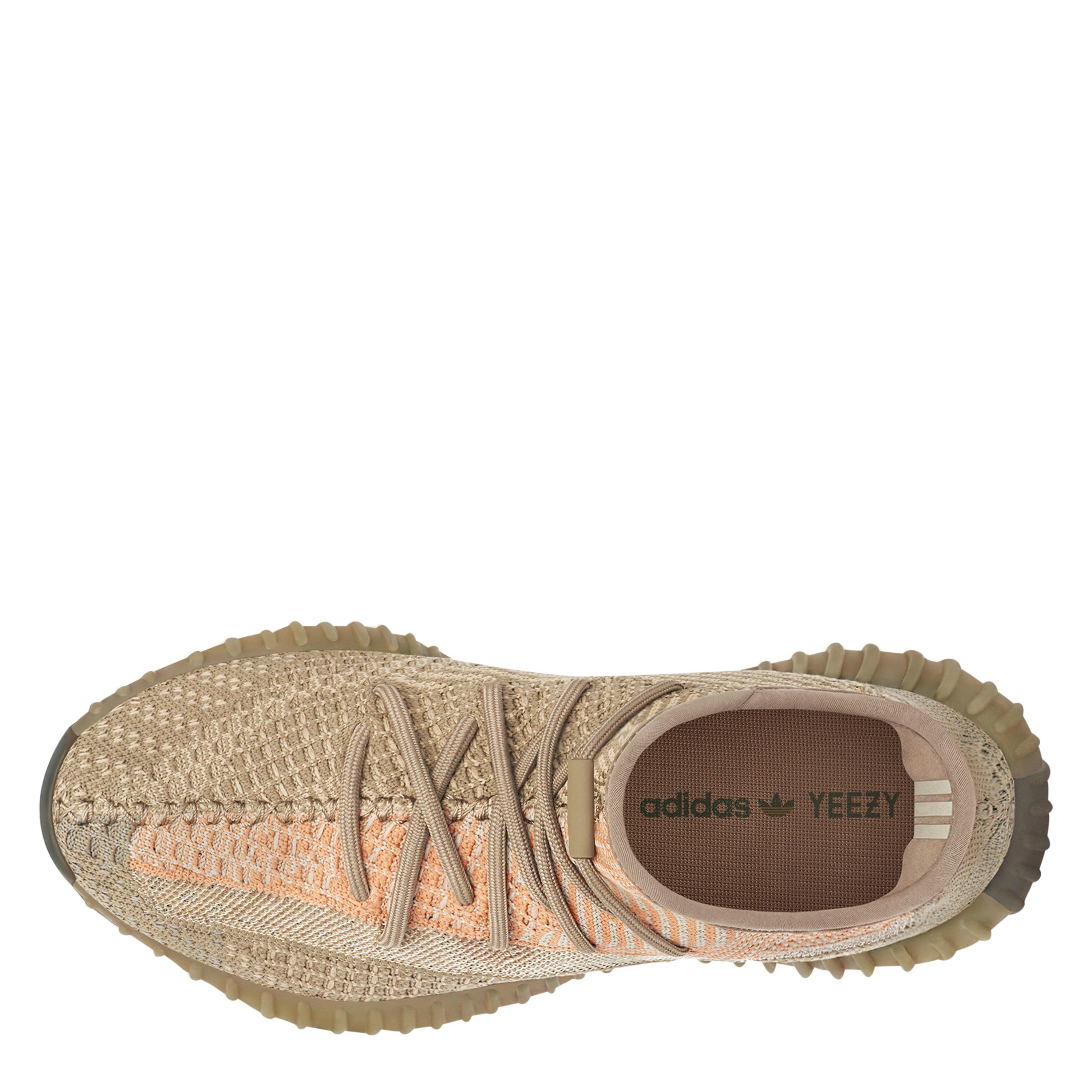 Yeezy | Boost 350 V2 Sand Taupe Sneakers | Niedrige Turnschuhe | Sports  Direct