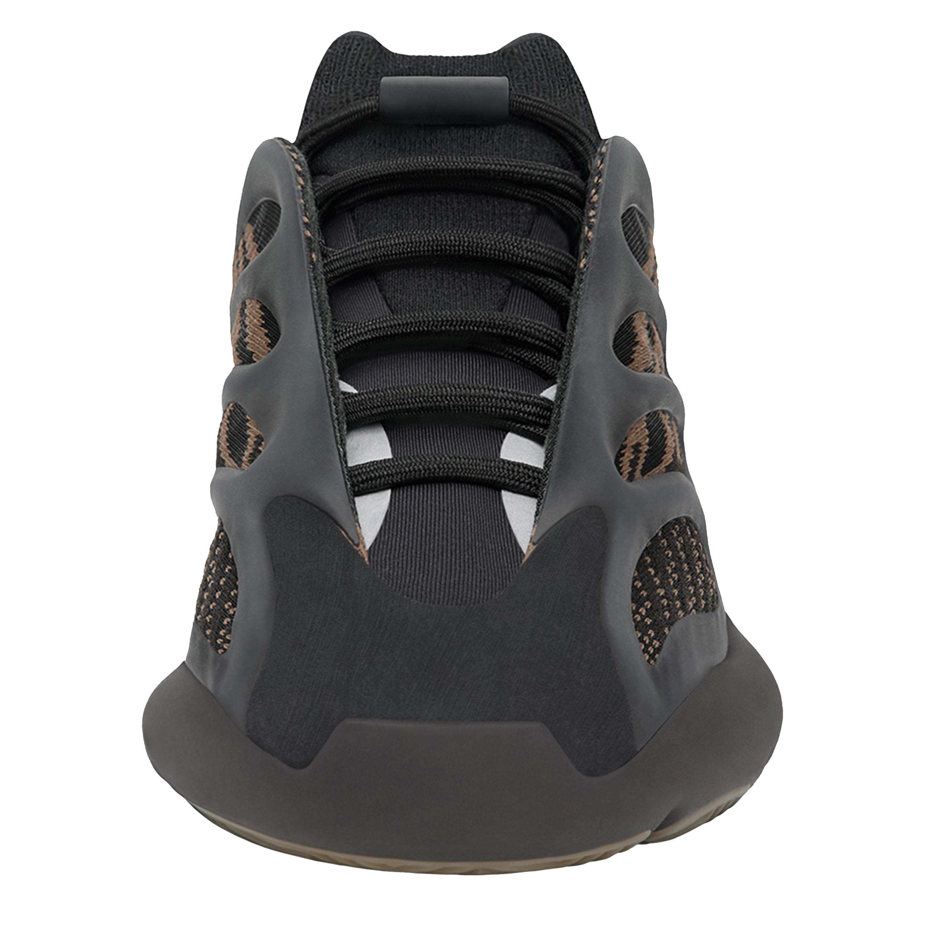 Yeezy 700 V3 Clay Brown Glow in the Dark Sneakers Low Trainers