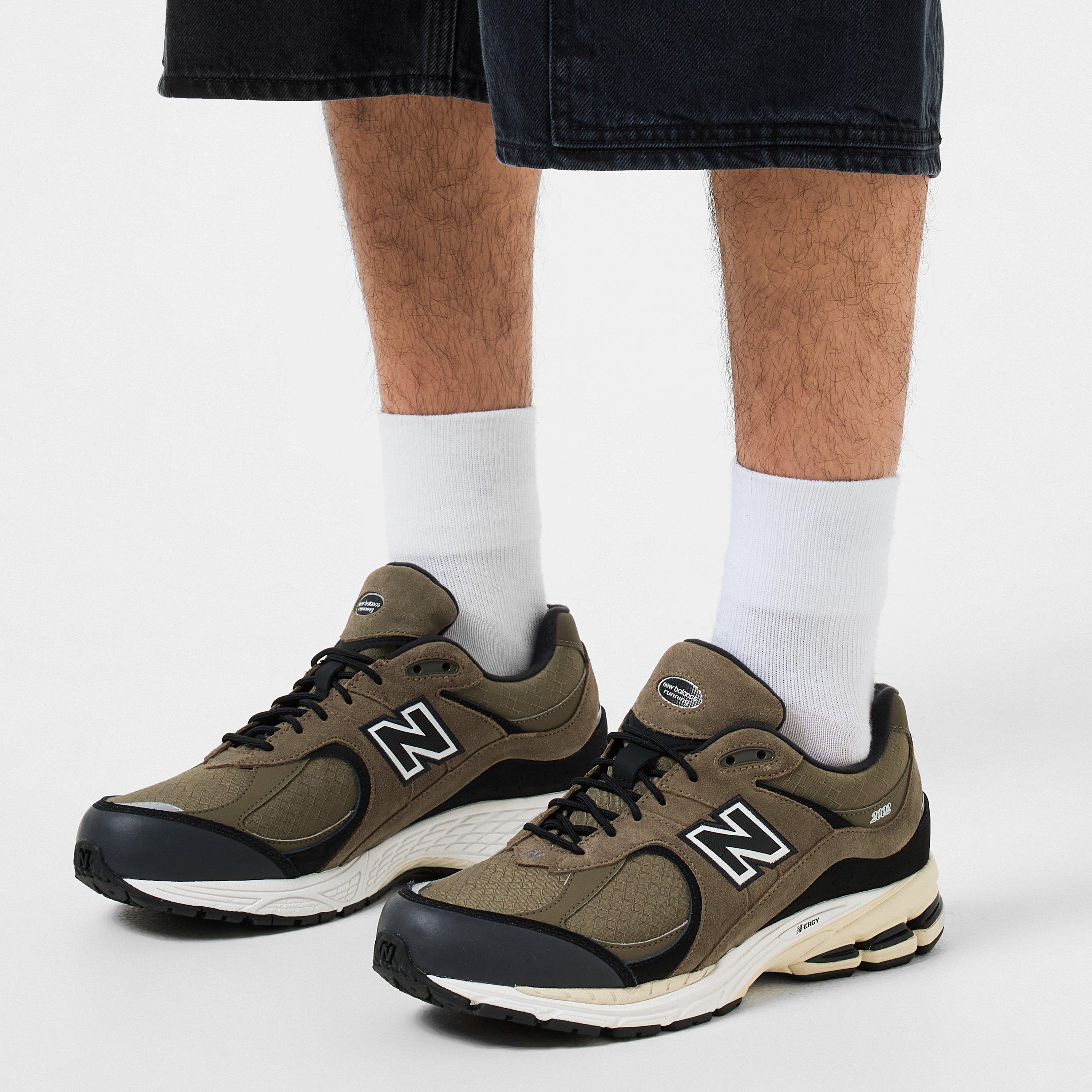 Dark Camo - New Balance - 2002 New Balance Gore Tex Trainers - 2