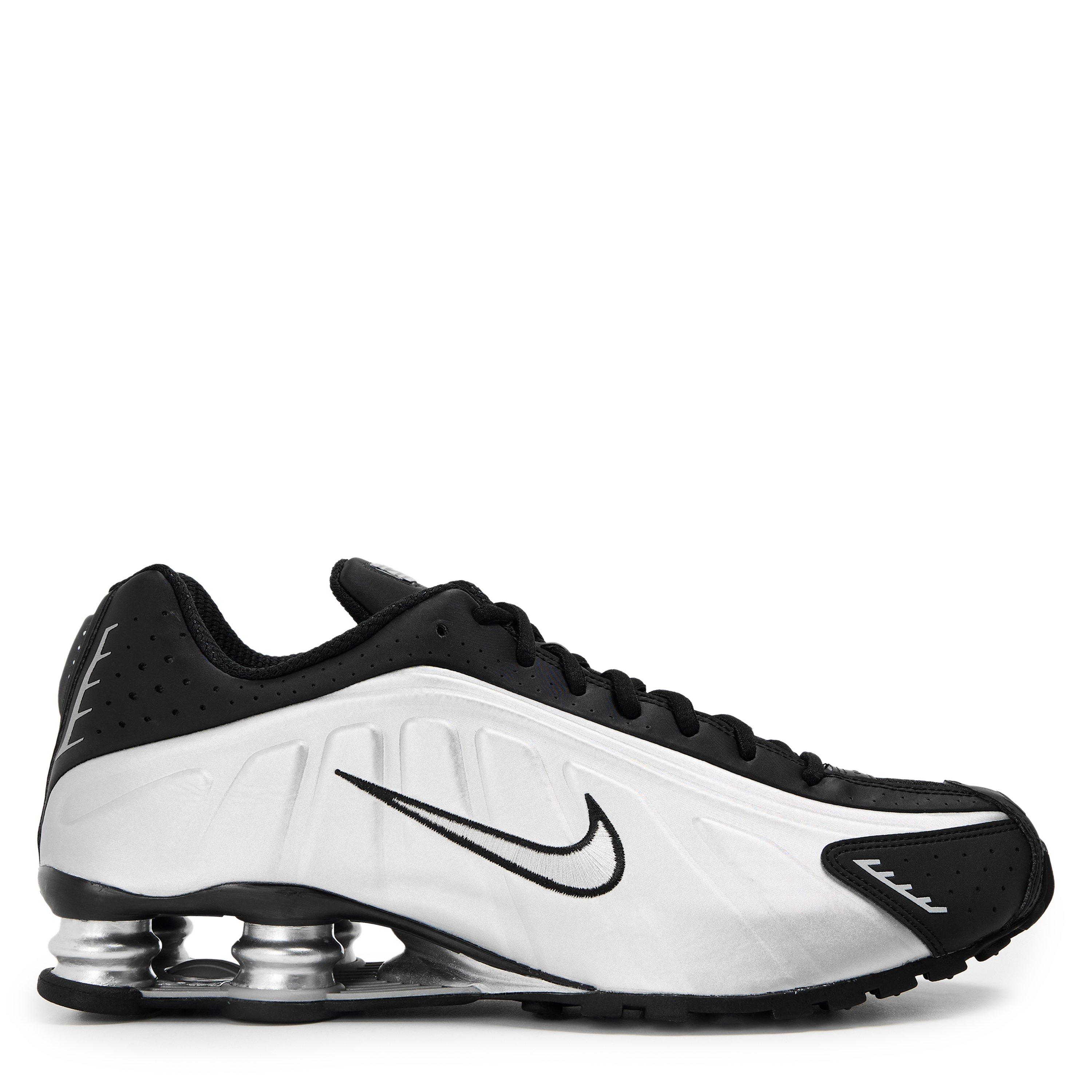 Nike Shox R4 Low Trainers