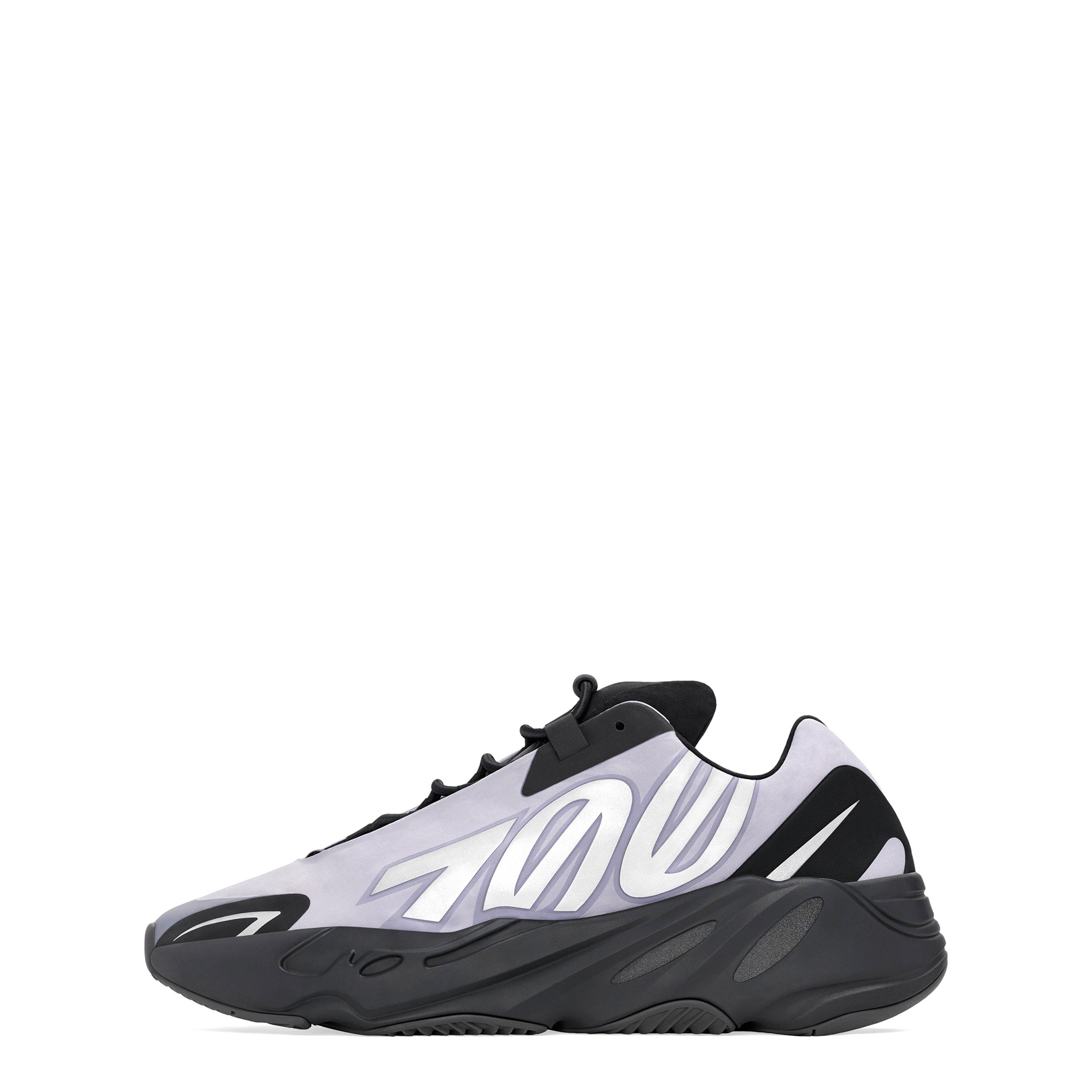 Geoda - Yeezy - 700 MNVN Boost Cushioning Trainers - 2