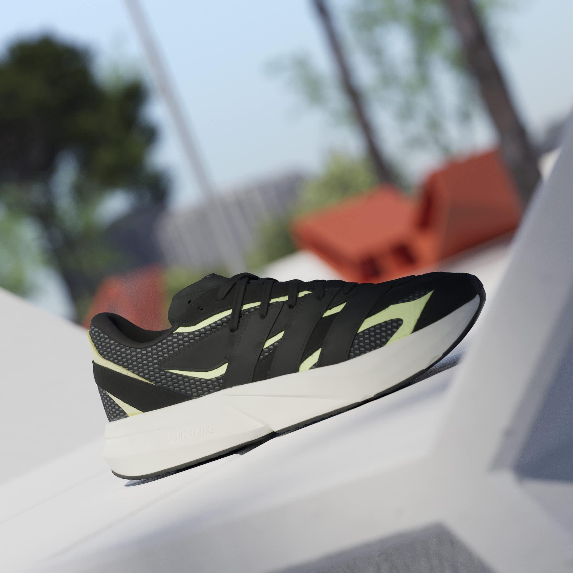 Core Black - adidas - Lightblaze Classic Low-Top Trainers - 10