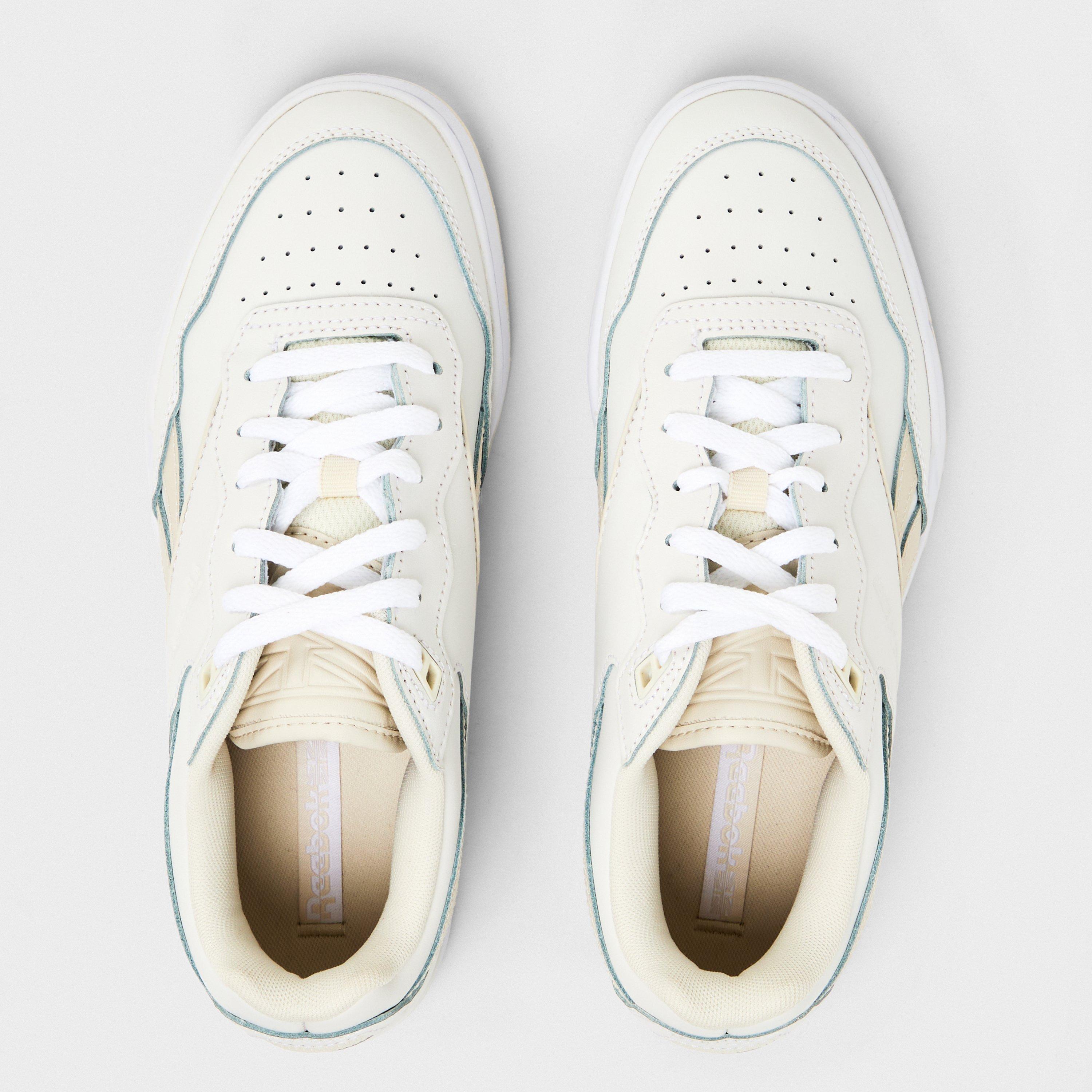 White/Chalk/Bon - Reebok - Classic Low-Top Trainers - 4