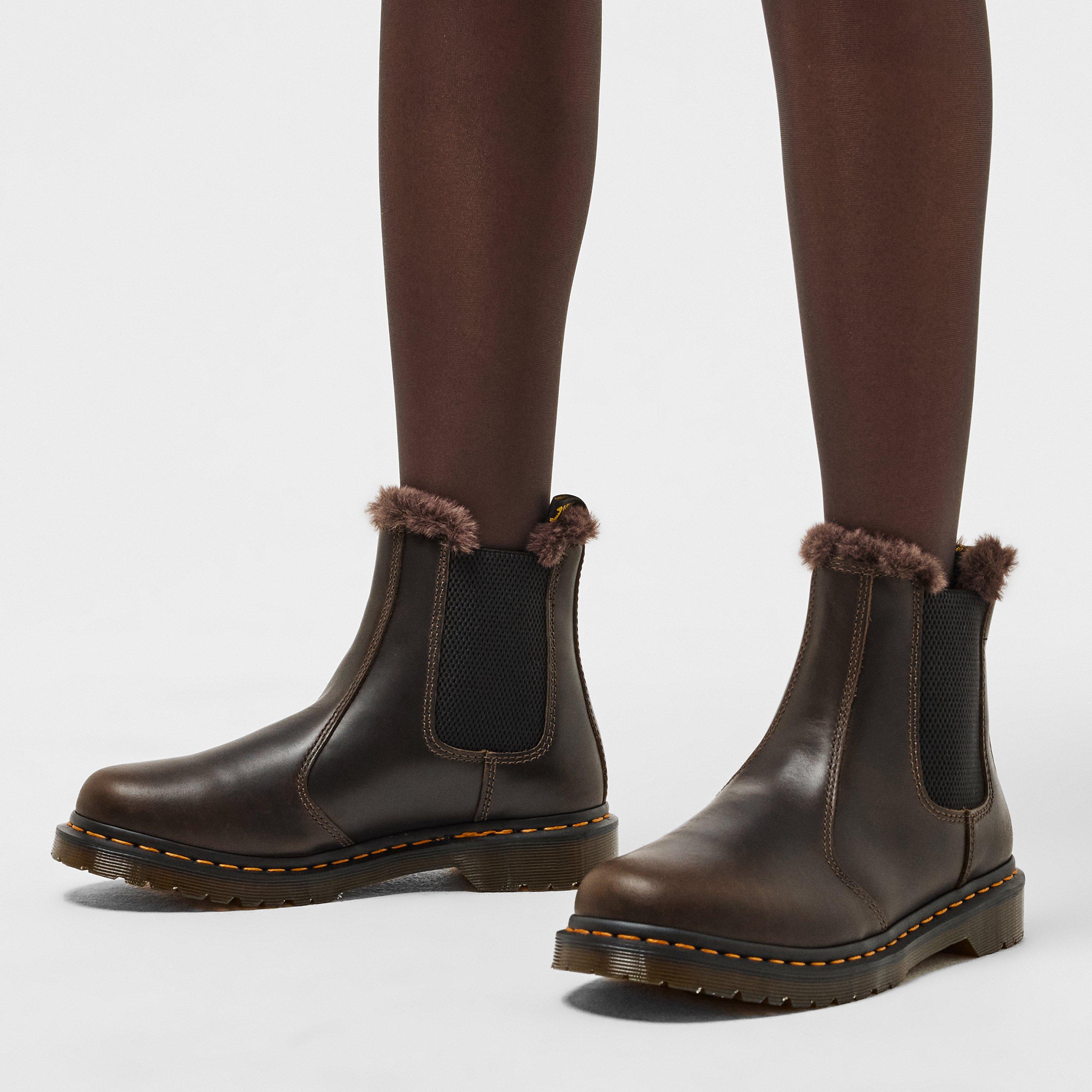 Dark taupe - Dr Martens - 2976 Leonore Fur Lined Chelsea Boot - 3