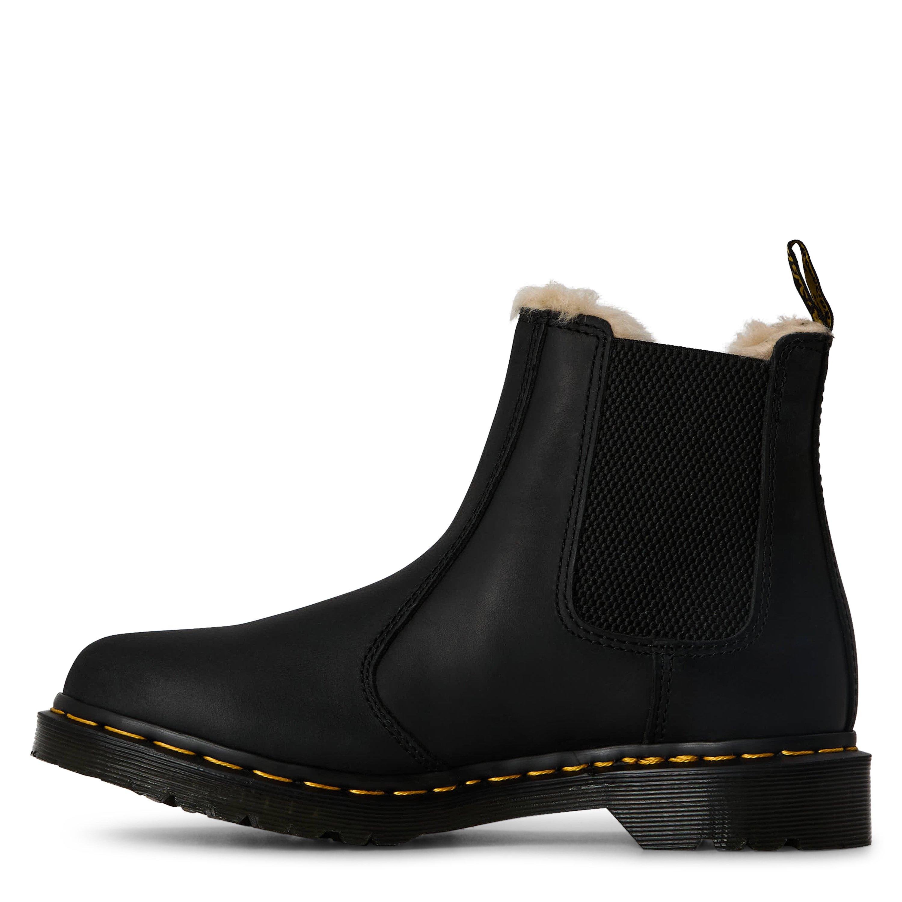 Black Wyoming - Dr Martens - 2976 Leonore Faux-Fur Lined Chelsea Boot - 2