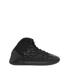 Yeezy Qntm Onyx Sneakers