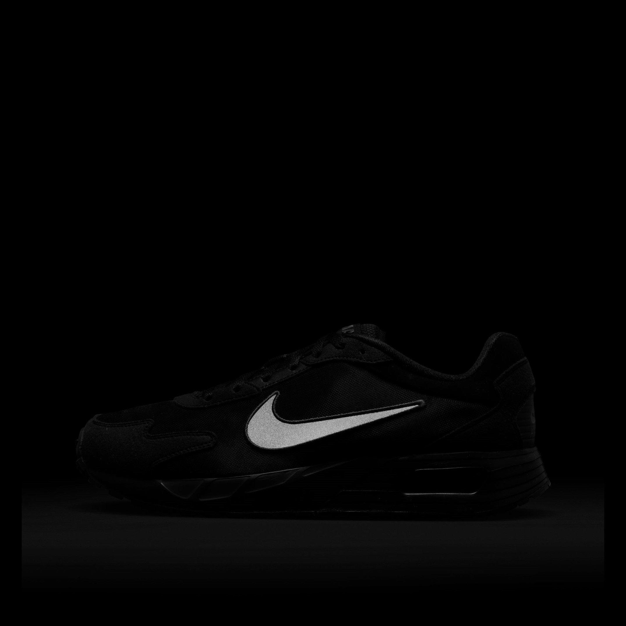 Triple Black - Nike - Air Max Solo Mens Trainers - 10
