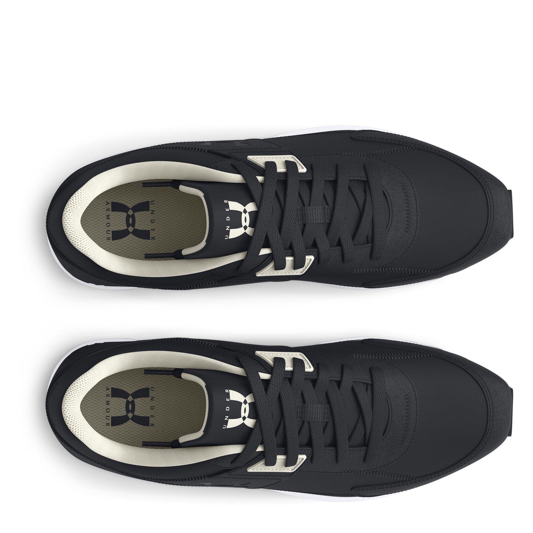 Black - Under Armour - Essential Runner - 4