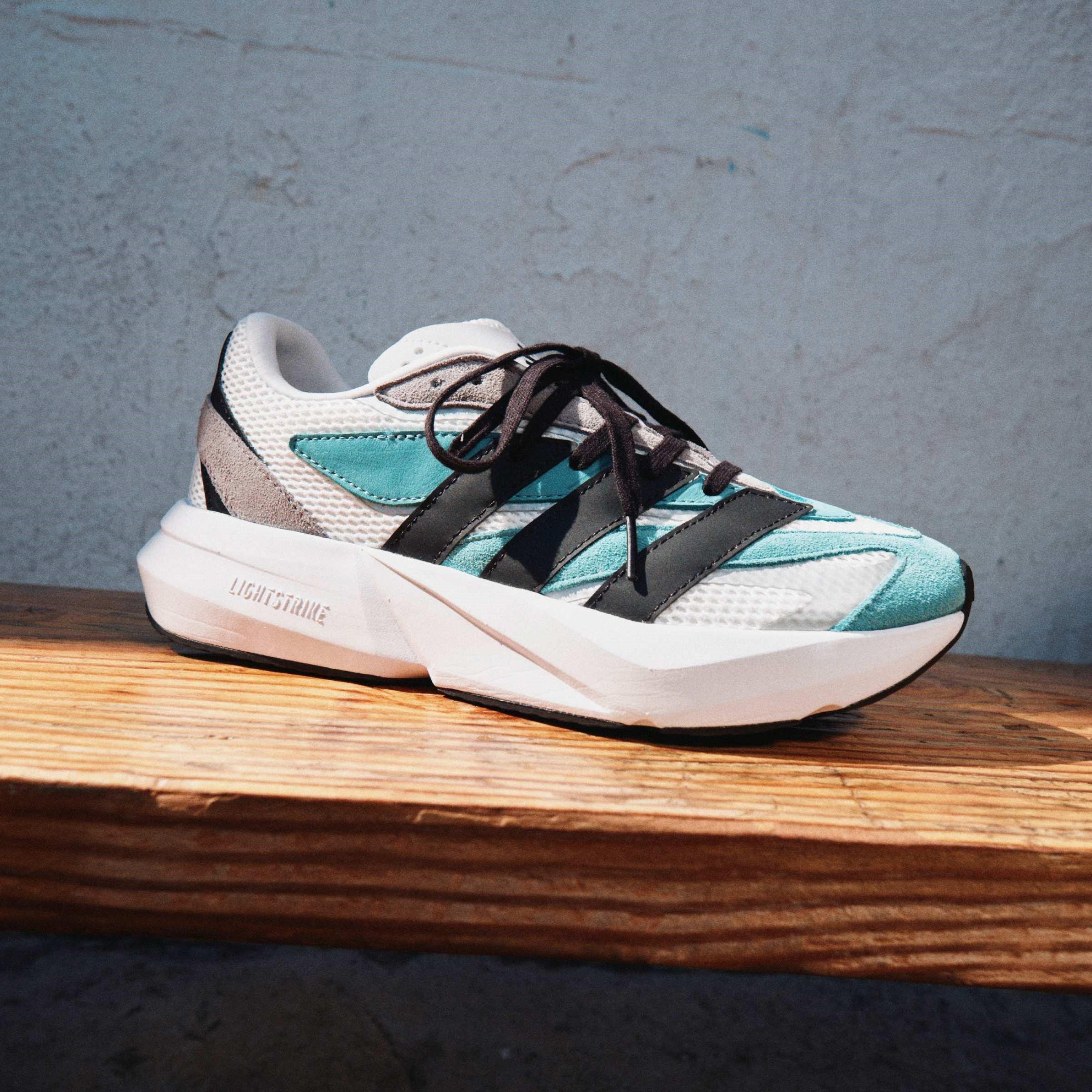 FtwWht/Blk/Grn - adidas - Lightblaze Mens Shoes - 10