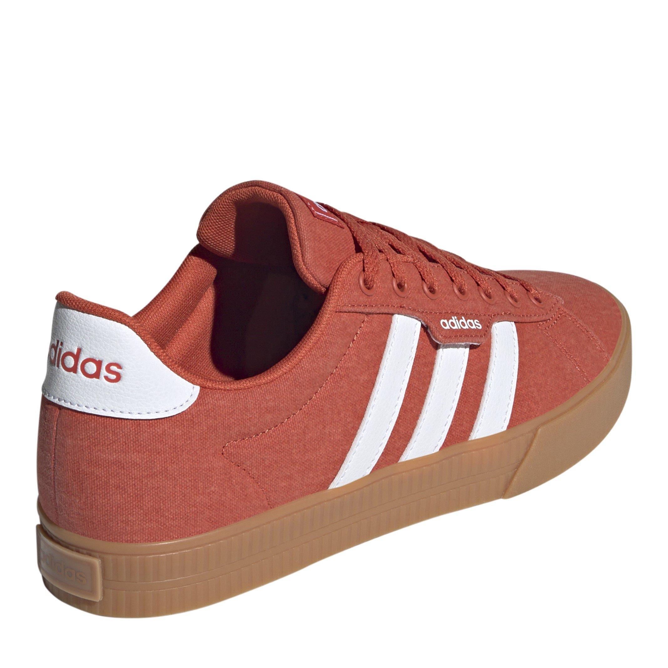 Preloved Rood - adidas - Daily 3.0 Runners - 4