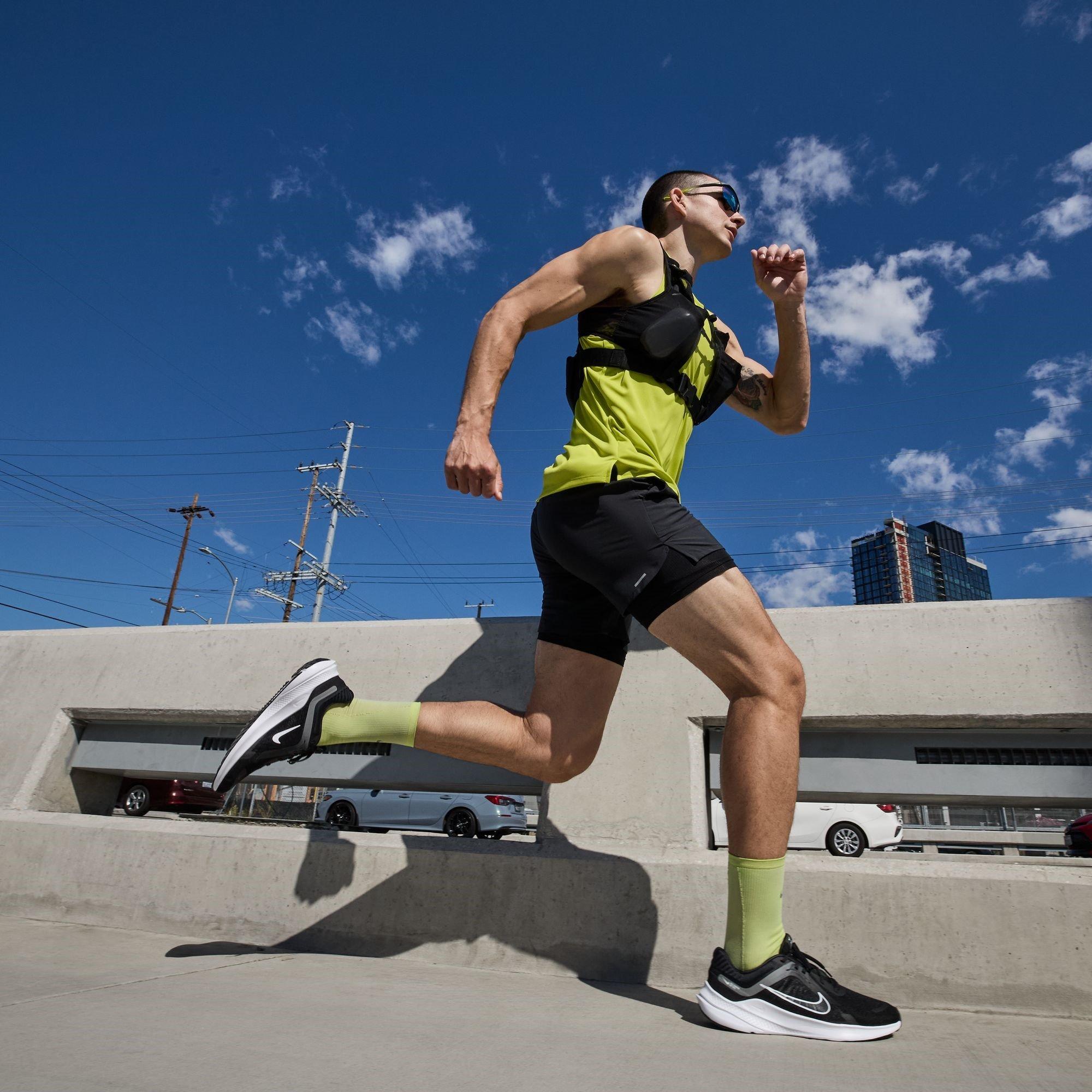 Blk/Wht-S.Grey - Nike - Quest 5 Mens Running Shoes - 7