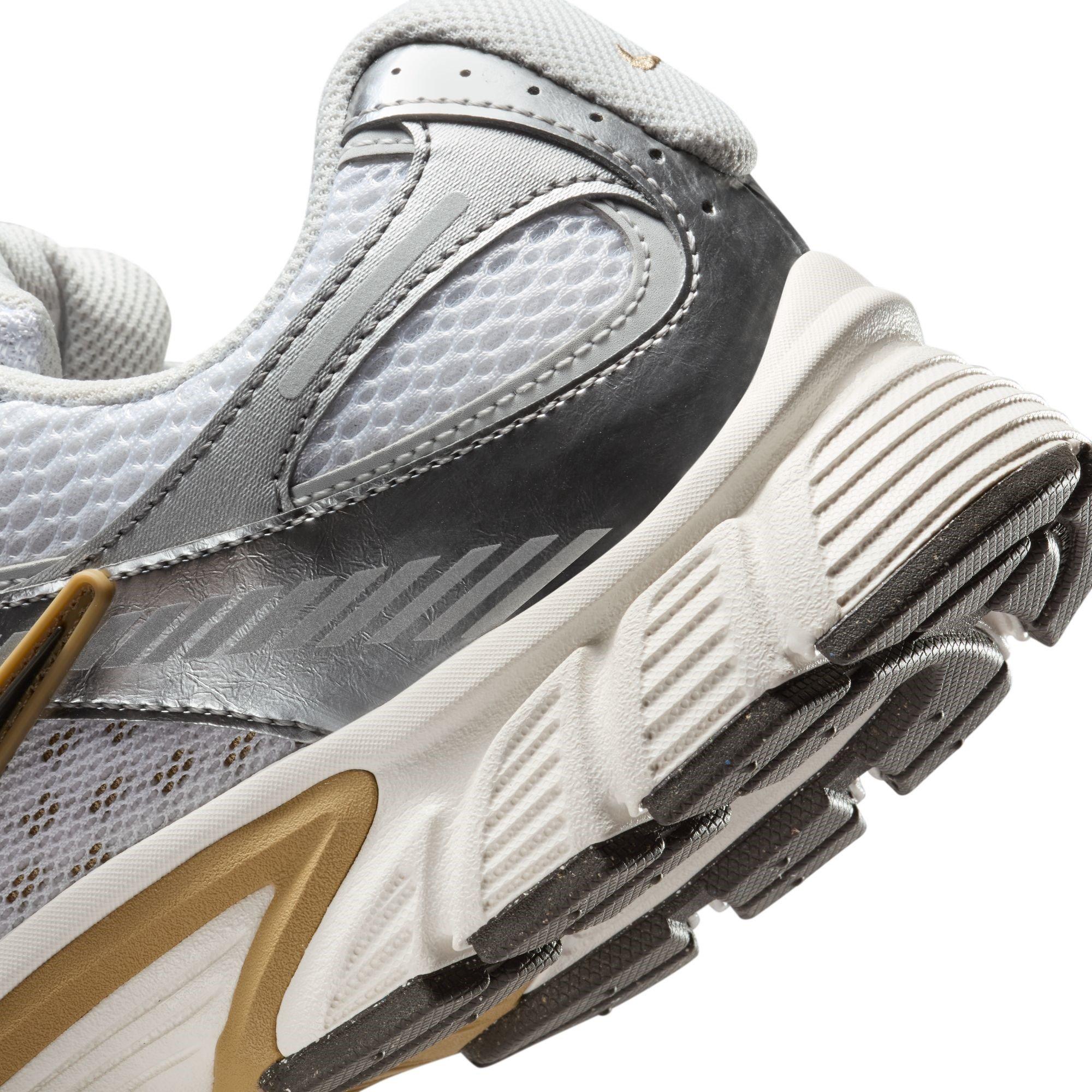 White/Ash-Beige - Nike - V5 RNR Mens Shoes - 8