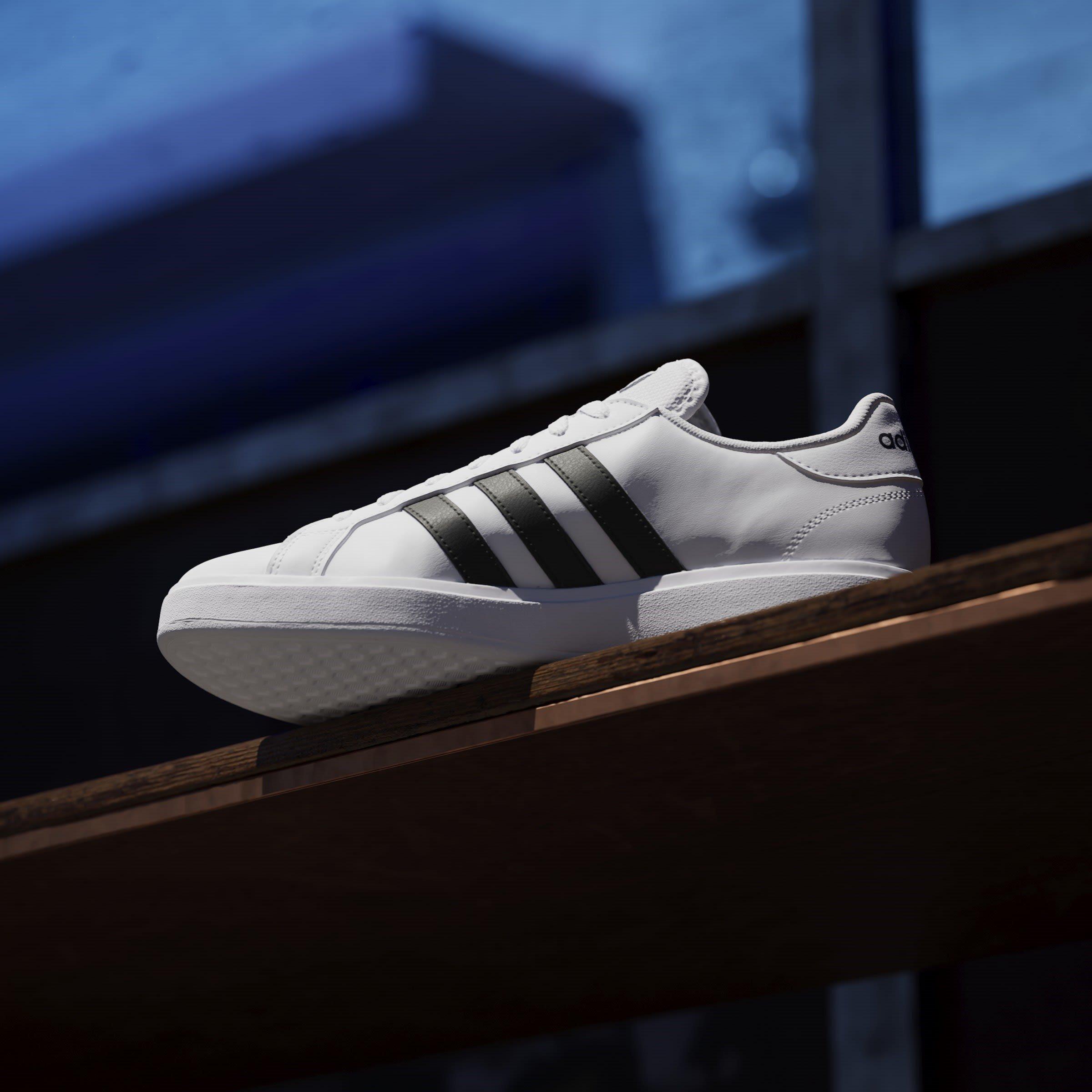 Wit/Zwart - adidas - Court Base 2 Trainers Mens - 13