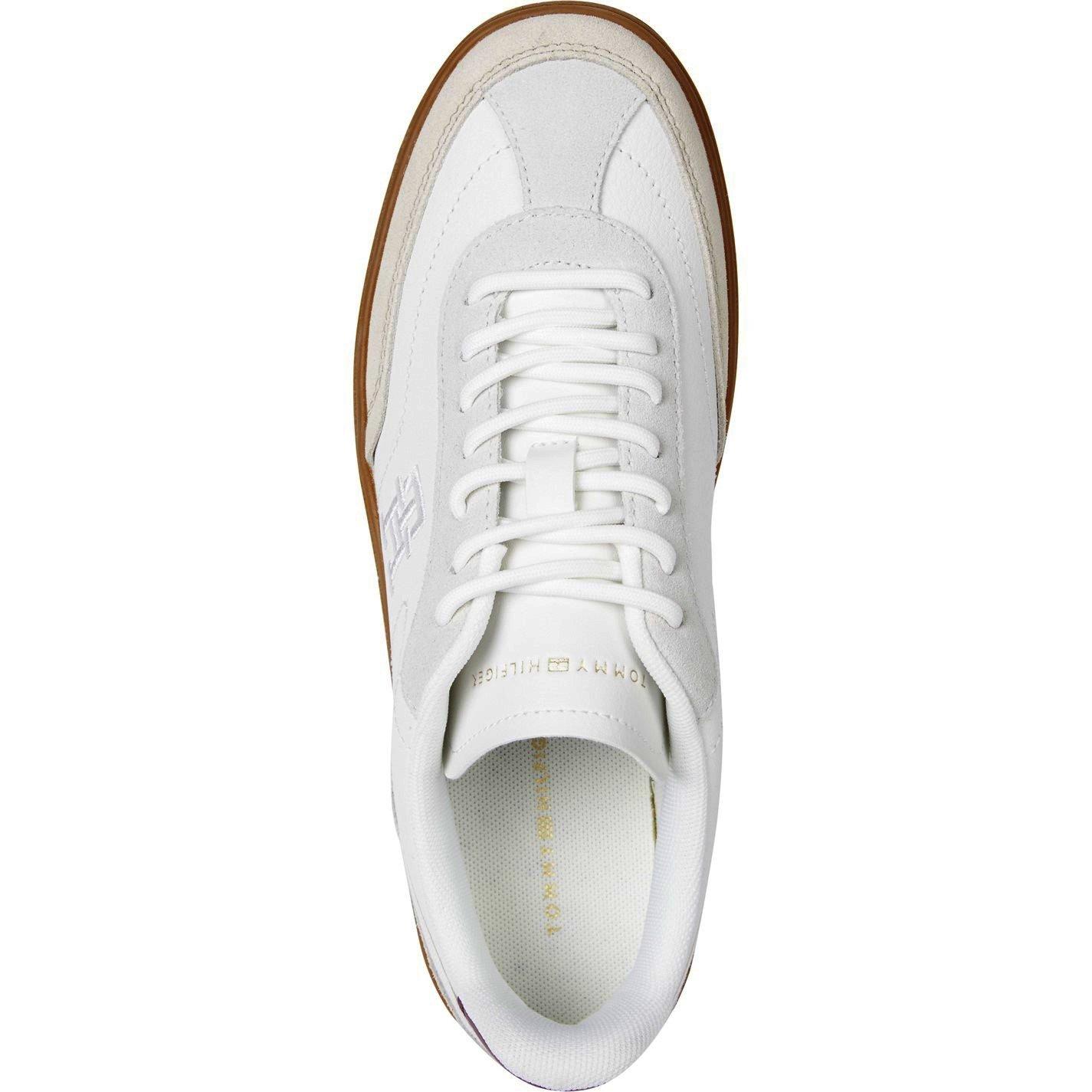 Classic Beige - Tommy Hilfiger - Gum Sole Low Top Trainers - 6