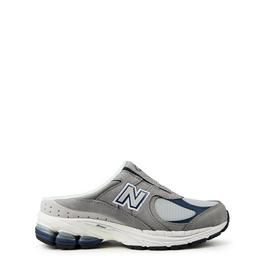 New Balance 2002r Trainers