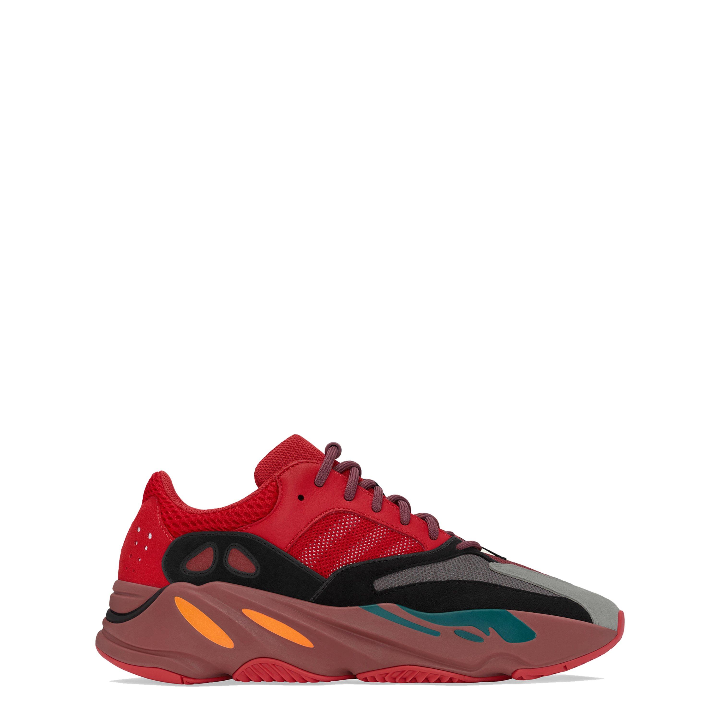 Hirerd - Yeezy - Unisex Boost 700 Hi-Res Sneakers with Innovative Boost Midsole - 1