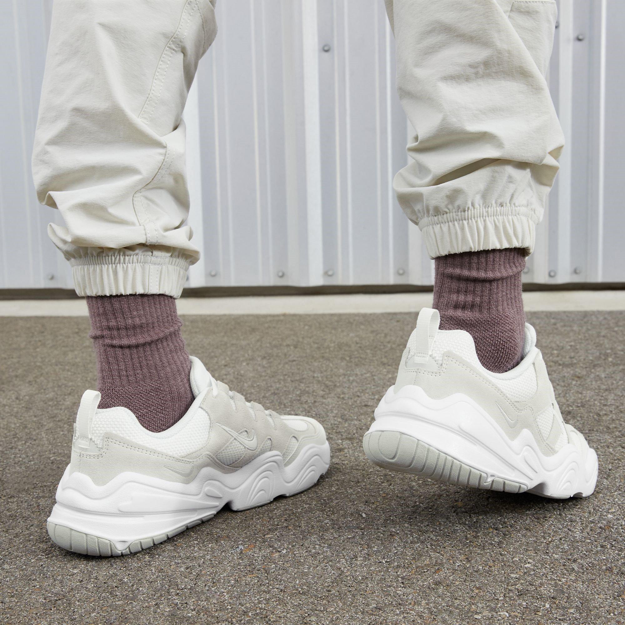 Wit/Wit - Nike - Tech Hera - 9