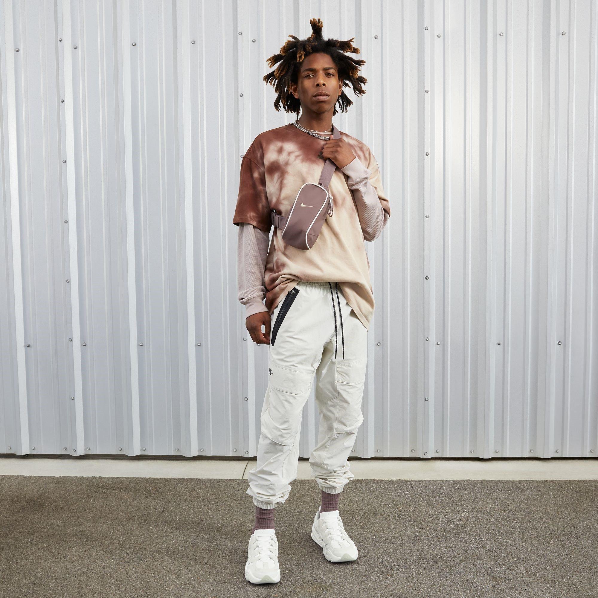 Wit/Wit - Nike - Tech Hera - 10