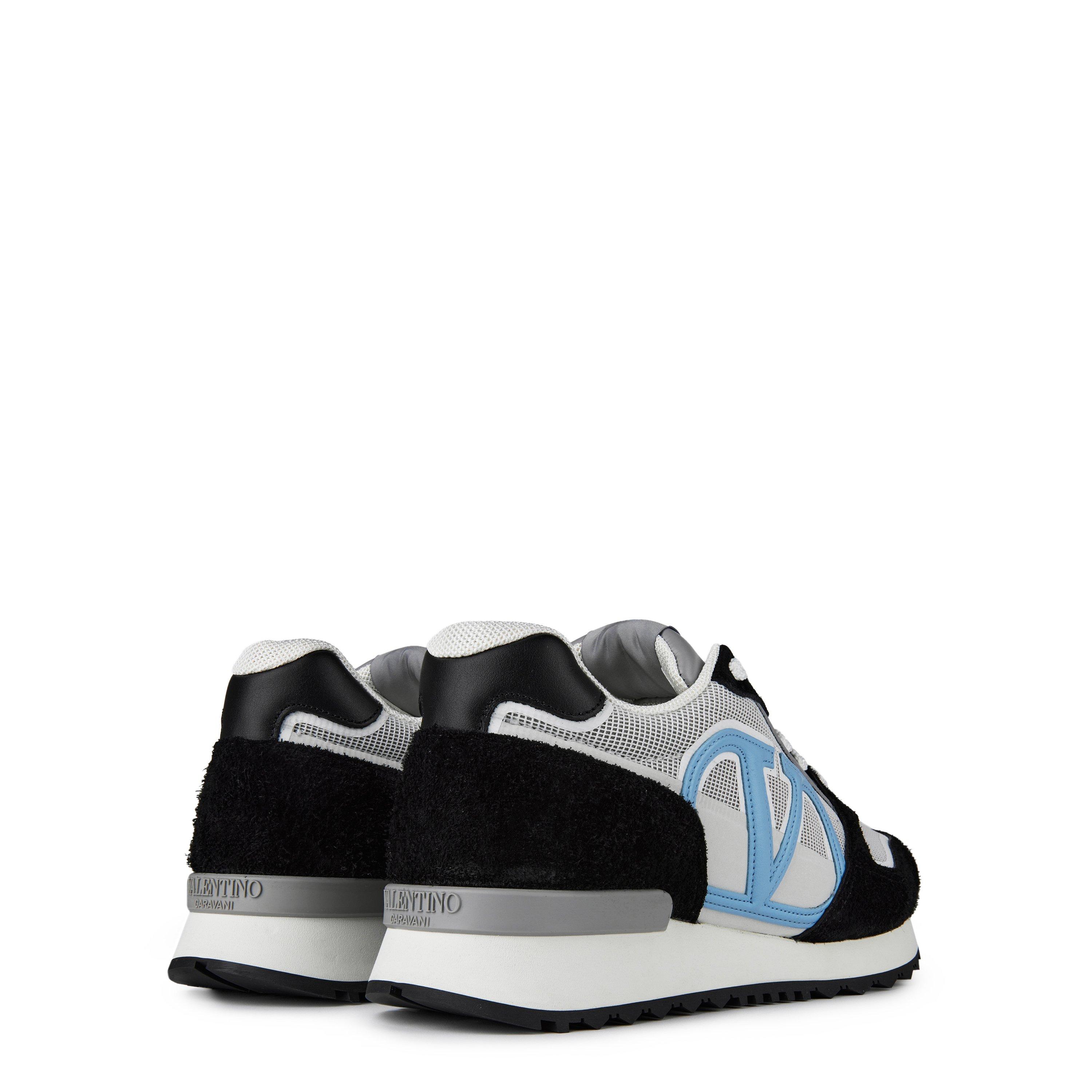 Valentino Garavani | Vlogo Pace Sneakers | Runners | Cruise