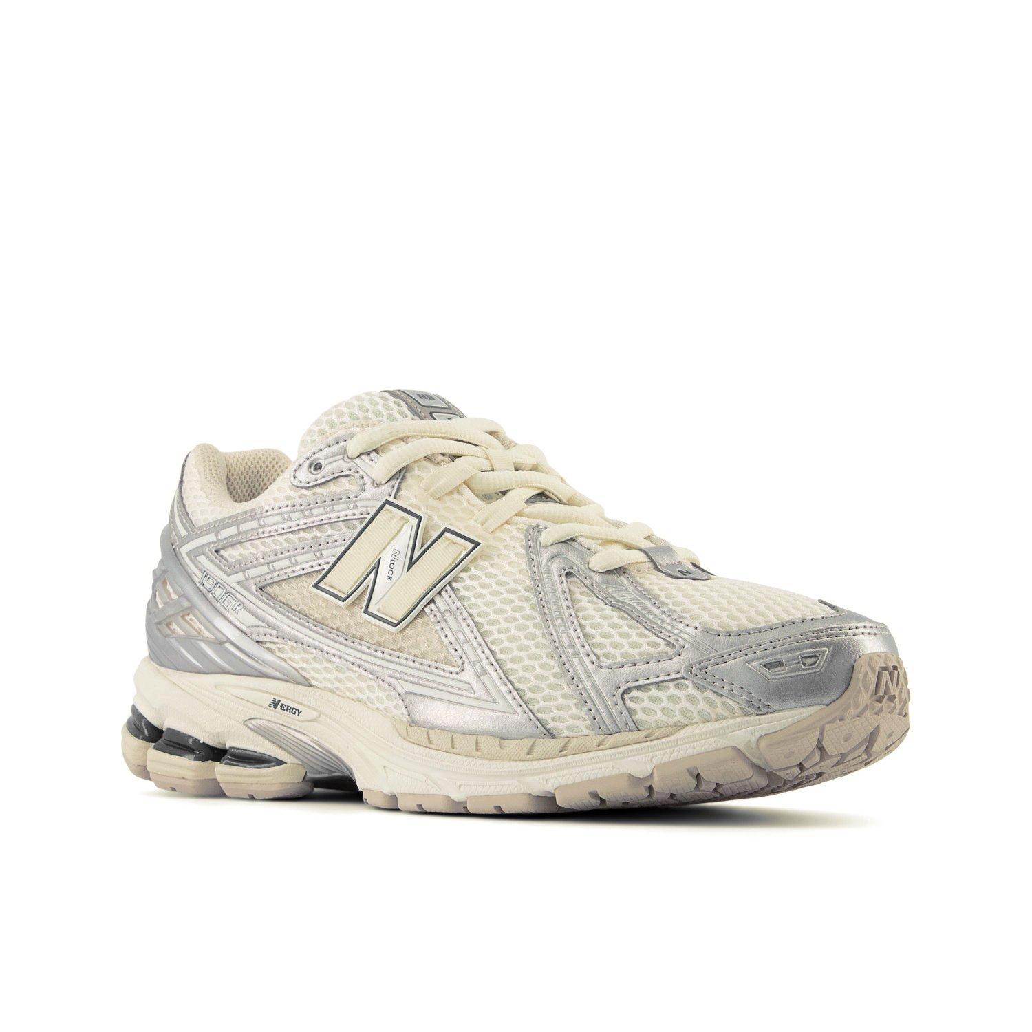 Silver Met - New Balance - New Balance 1906 Trainers Womens - 5