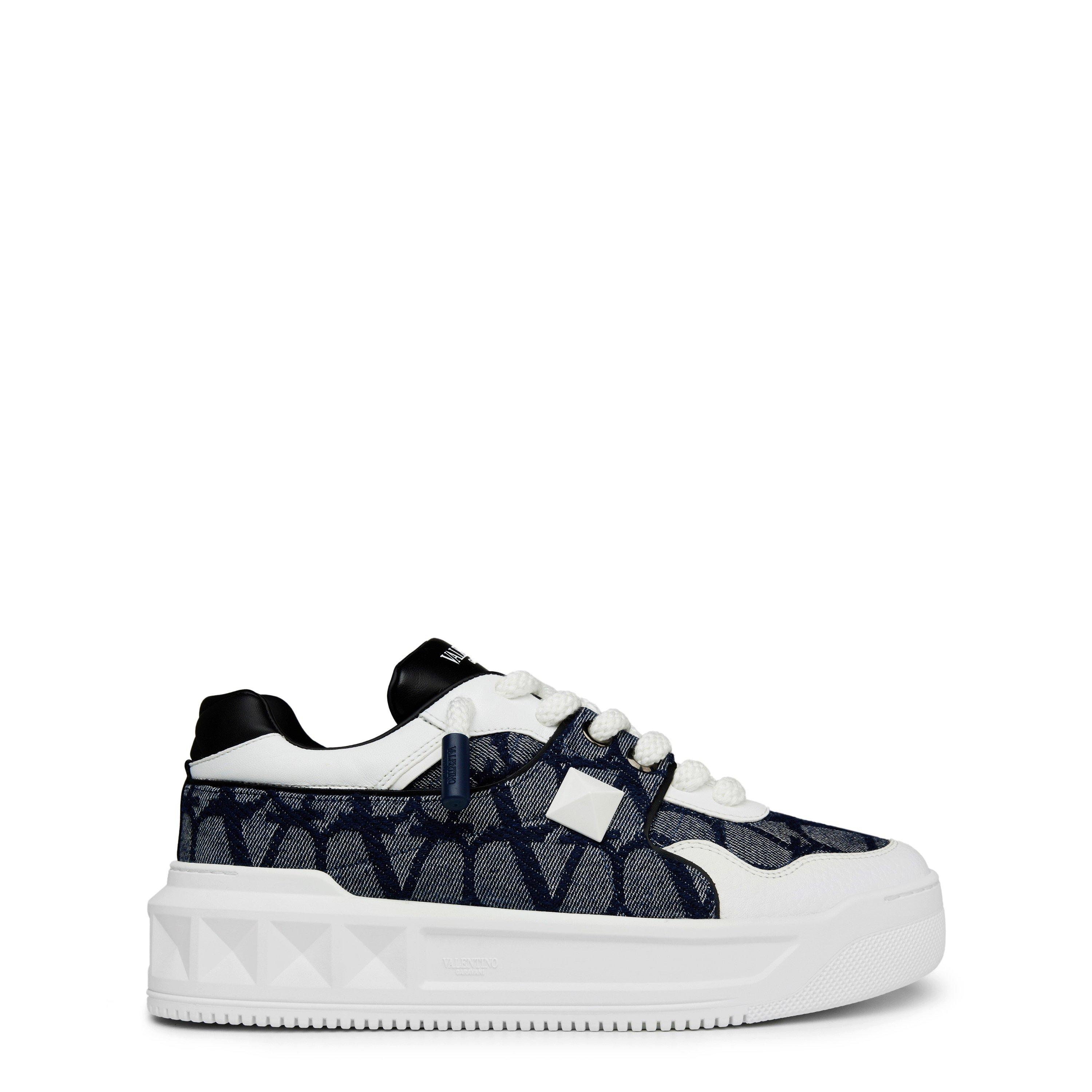 latest valentino trainers