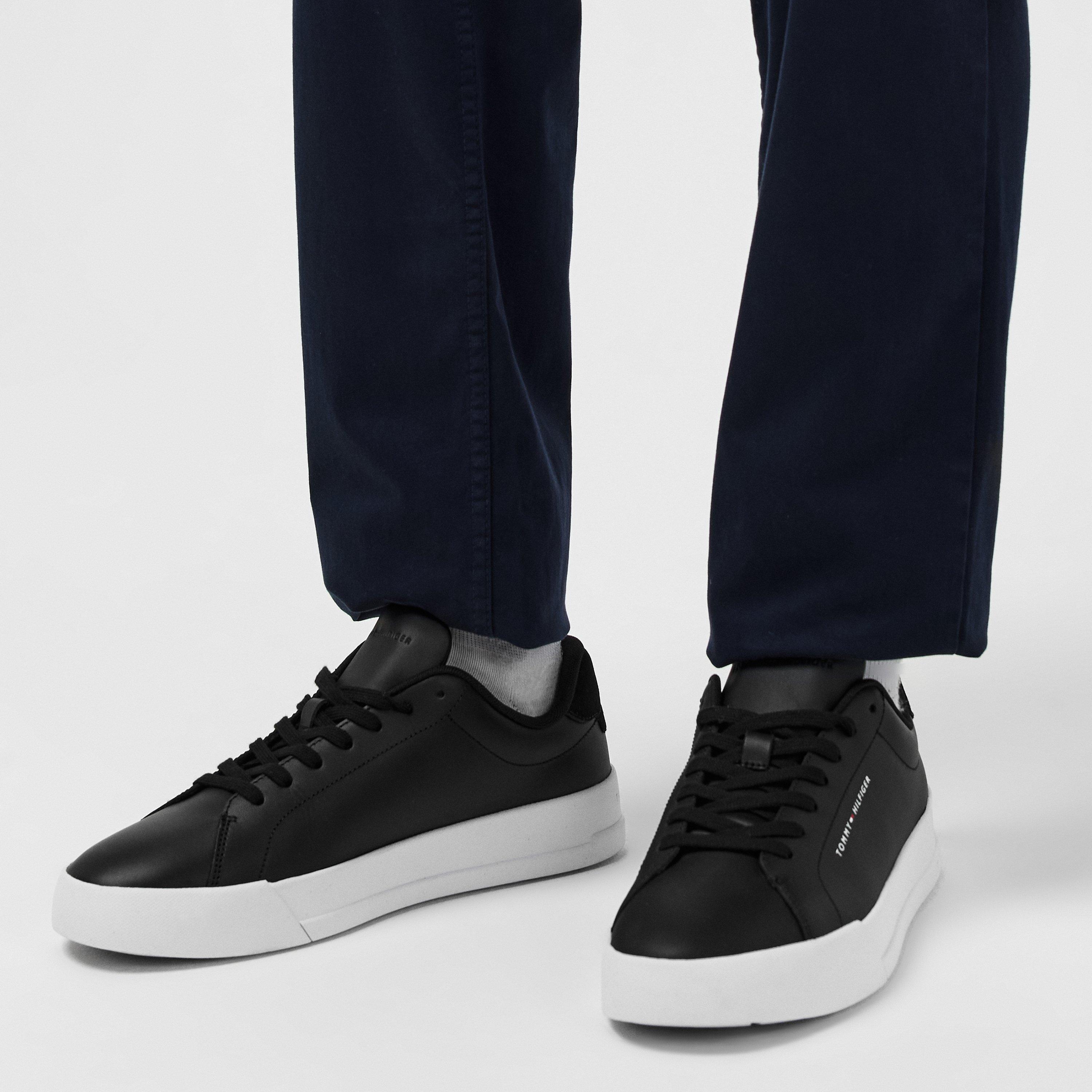 Black/White - Tommy Hilfiger - Court Leather Low Top Trainers - 2