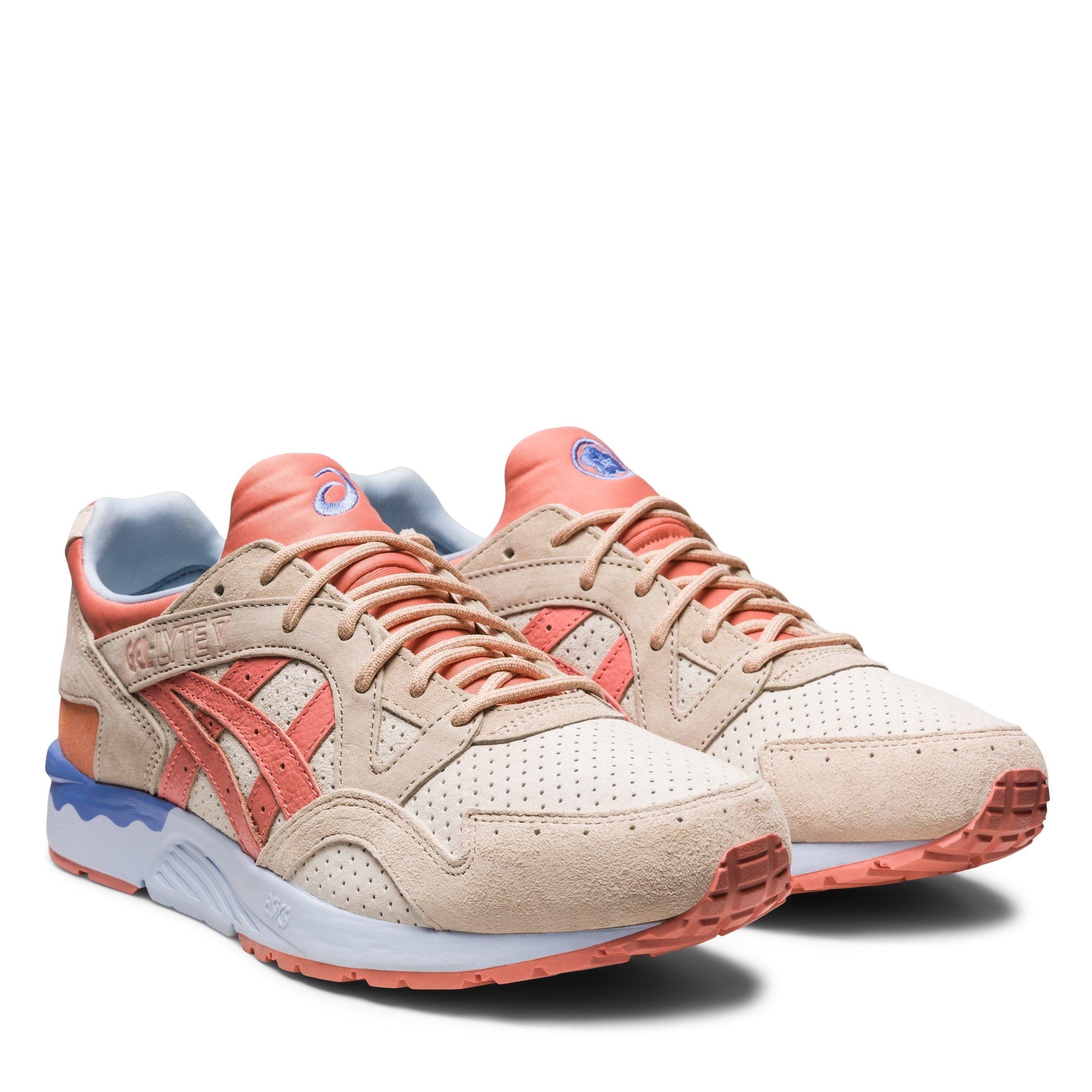 Creme/Lachs - Asics - Gel Lyte V Casual Low-Top Trainers - 4