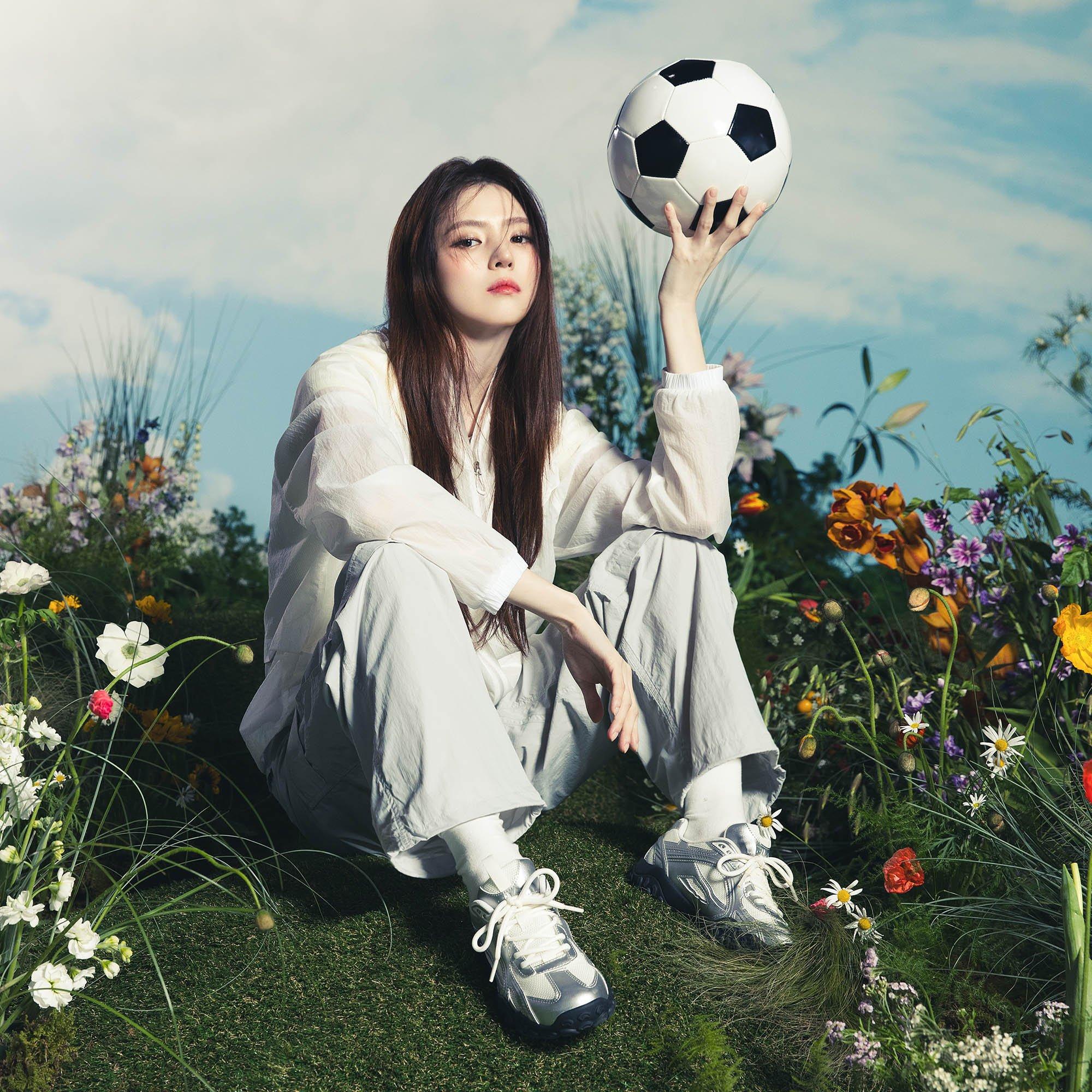 Grey/Wht/Wht - Fila - Echappe Silver Moon Shoes - 10