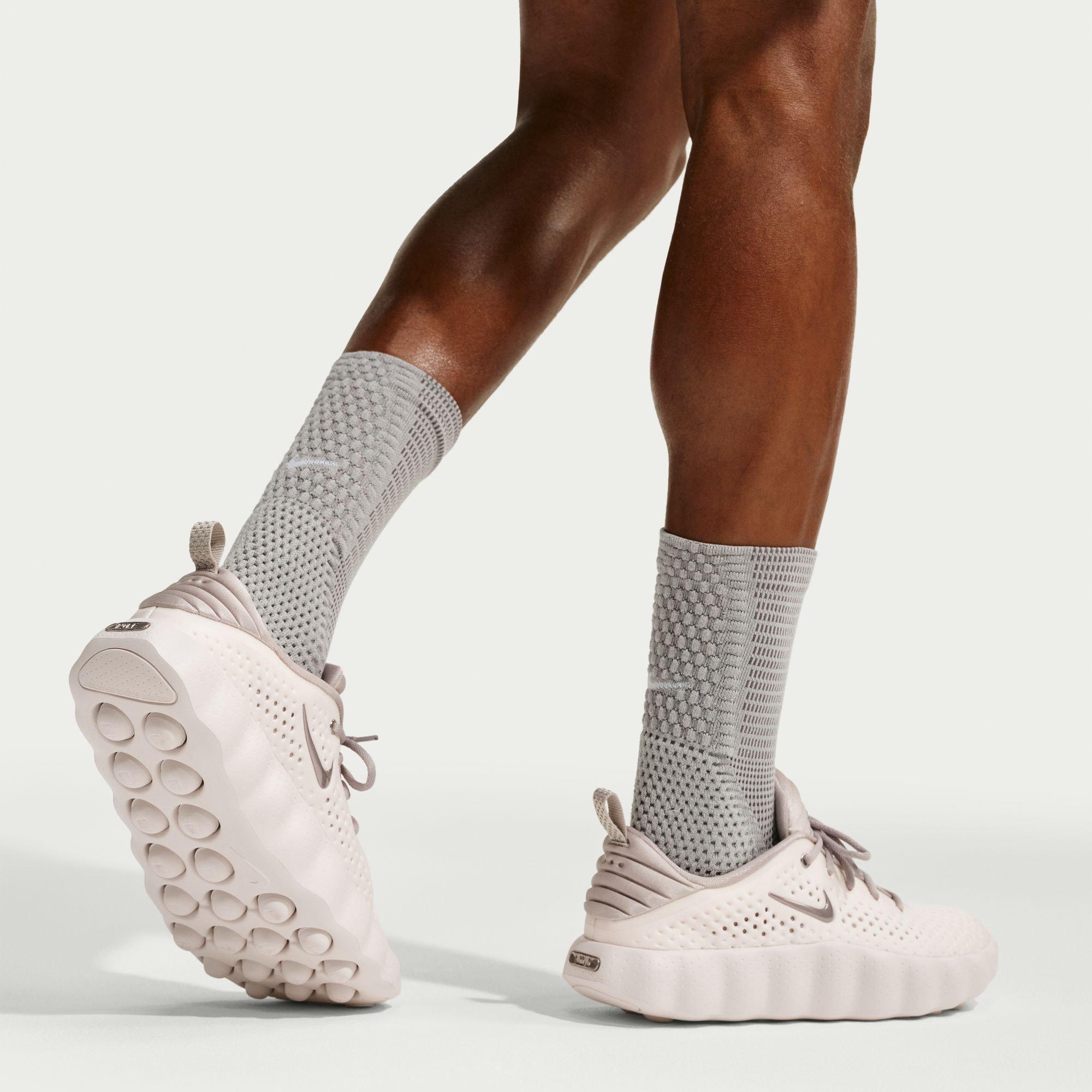 Phantom/Grey - Nike - Nike Mind 002 Mens Pregame Shoes - 3