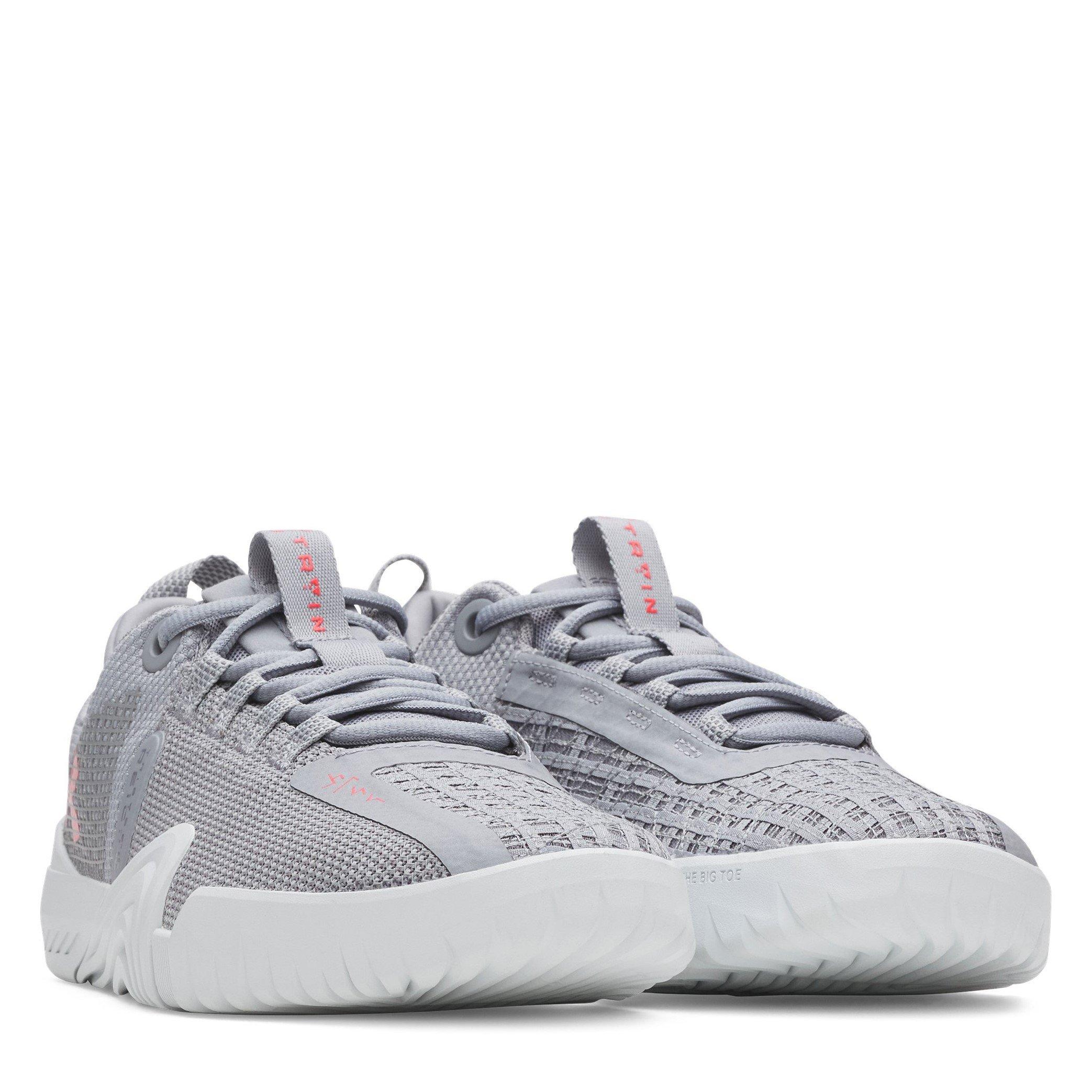Staal - Under Armour - Men's TriBase Reign Training Shoes - 5