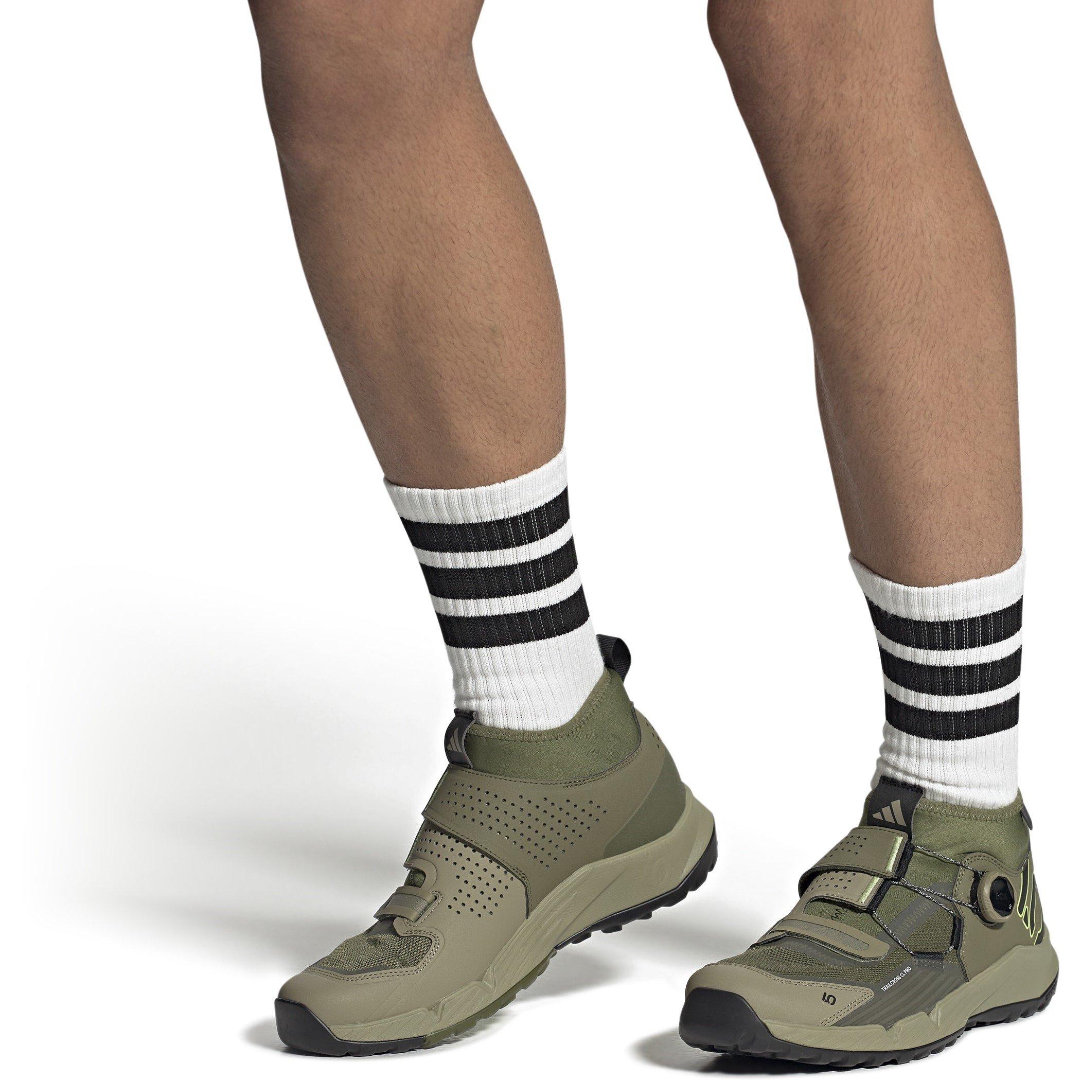 FOlv/CBlk/OrG - Five Ten - Pro Clip-In Mountain Bike Shoes - 10