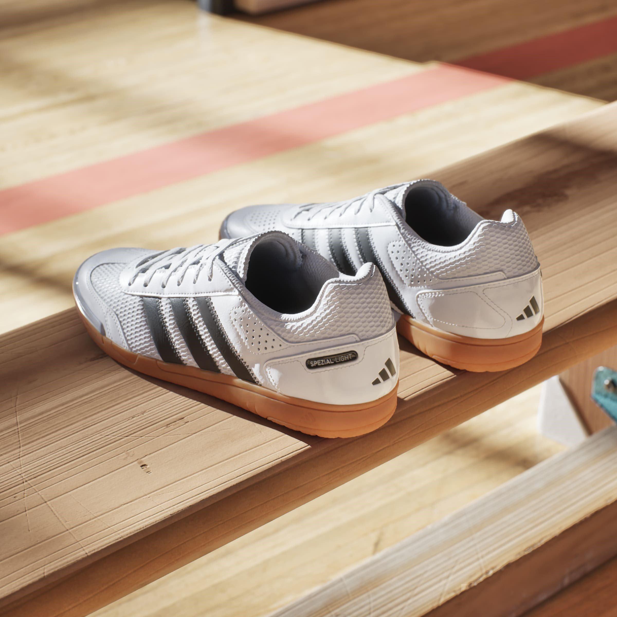 Wit/Gom - adidas - Spezial Light Handball Trainers Adults - 14