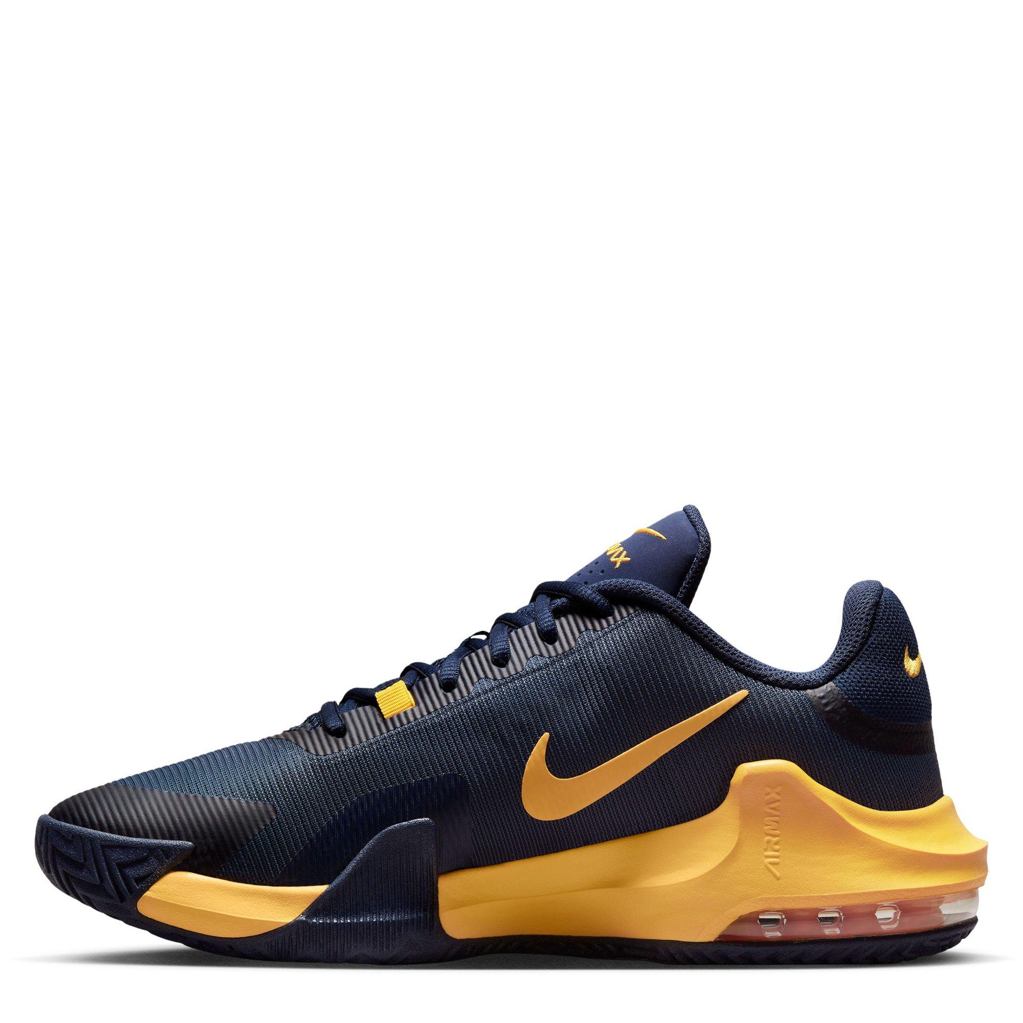 max air basketball shoes