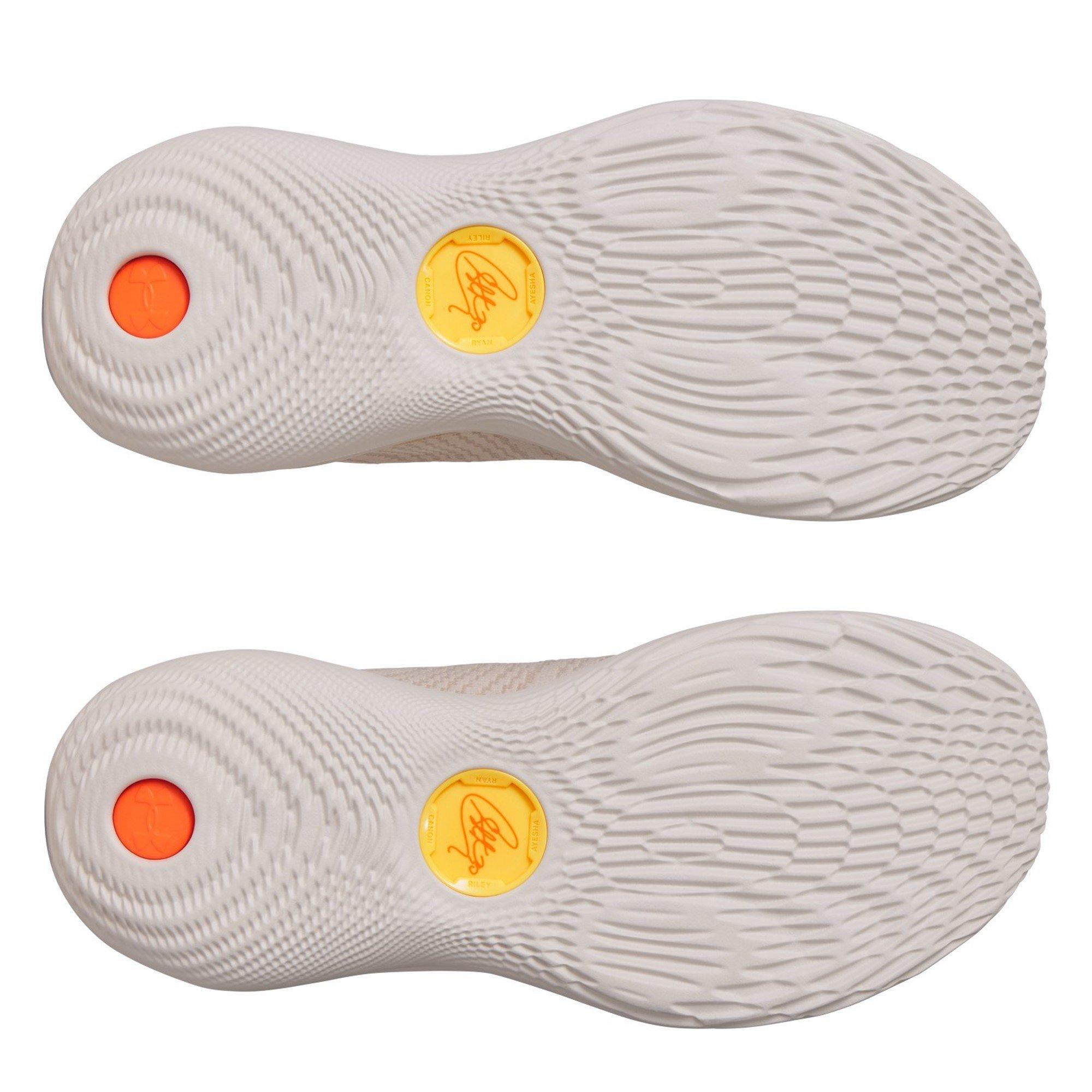 Sand/Wht/Blk - Under Armour - Curry 12 Basketball Trainers - 3