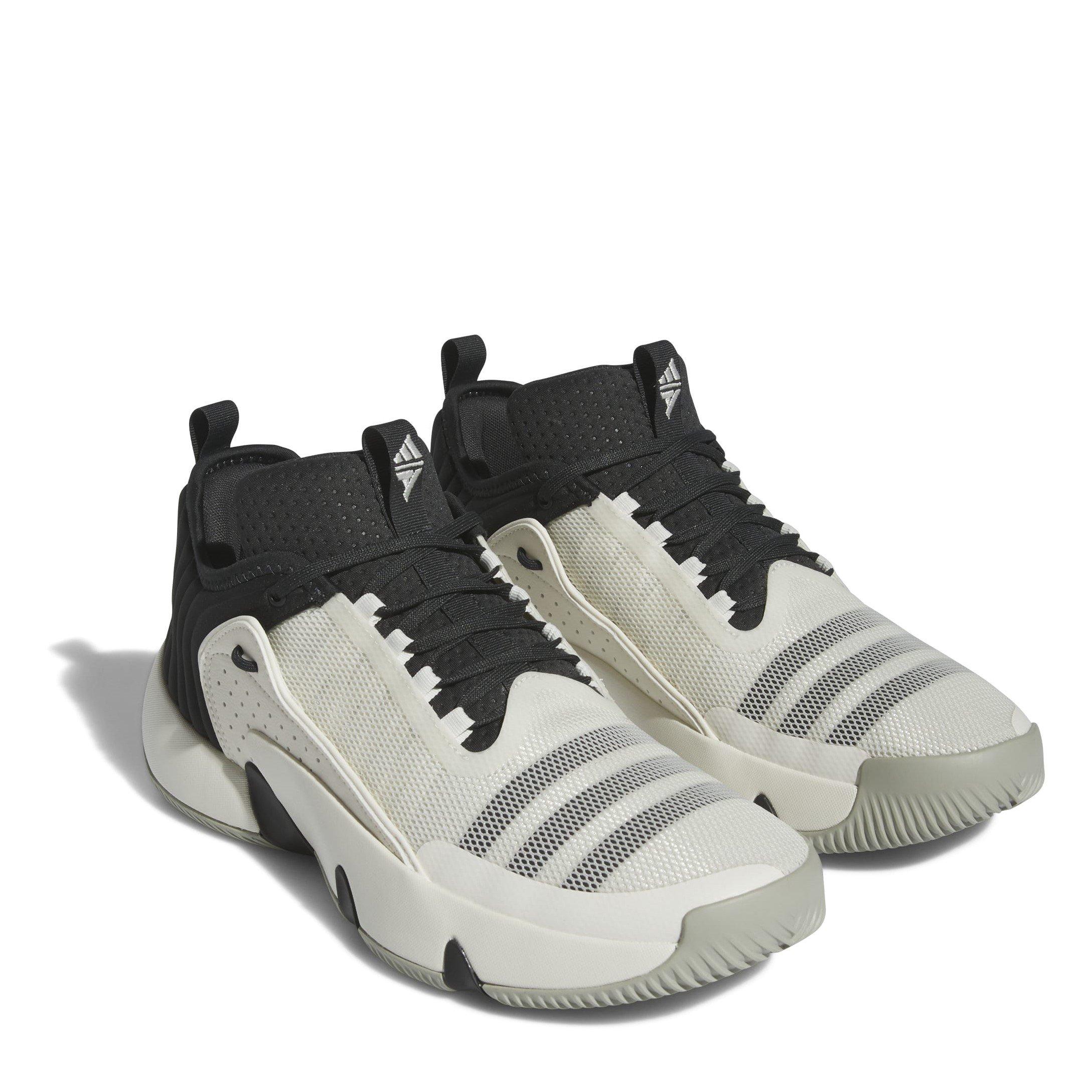 Wolkenweiß - adidas - Trae Unlimited Basketball Trainers - 3