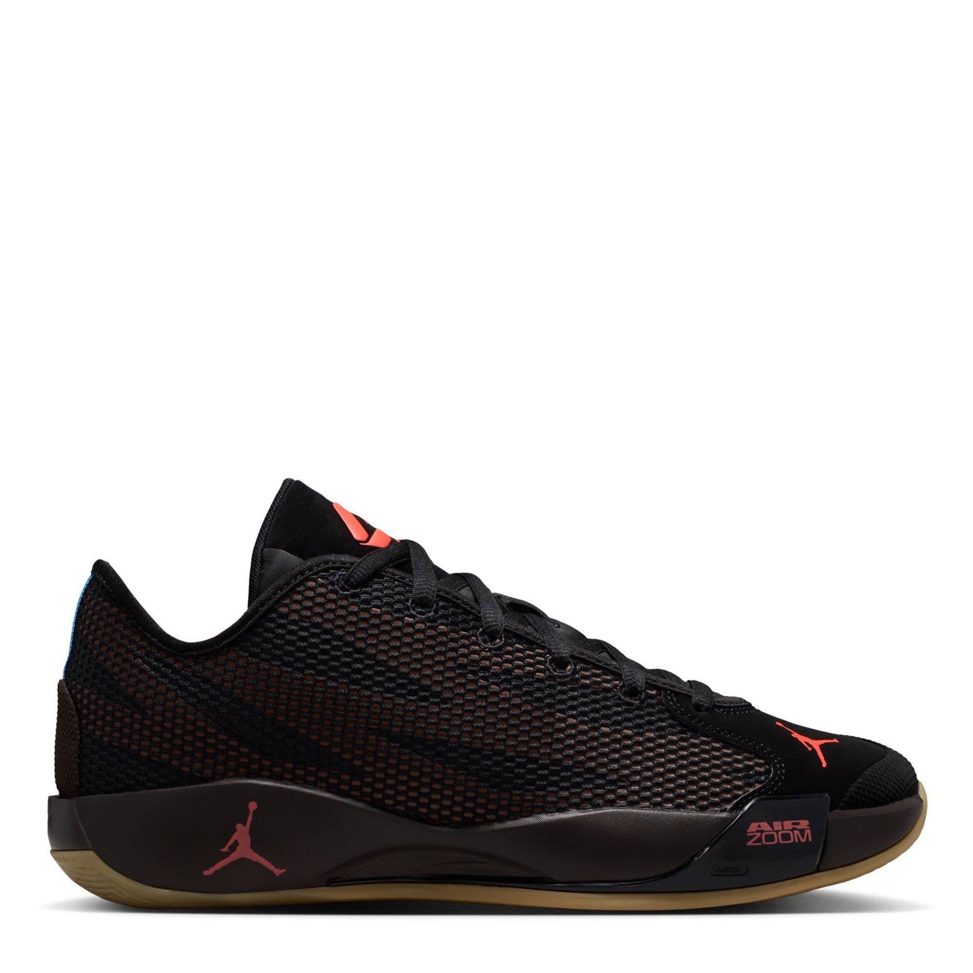 мъжко 's Luka 77 Basketball Trainers
