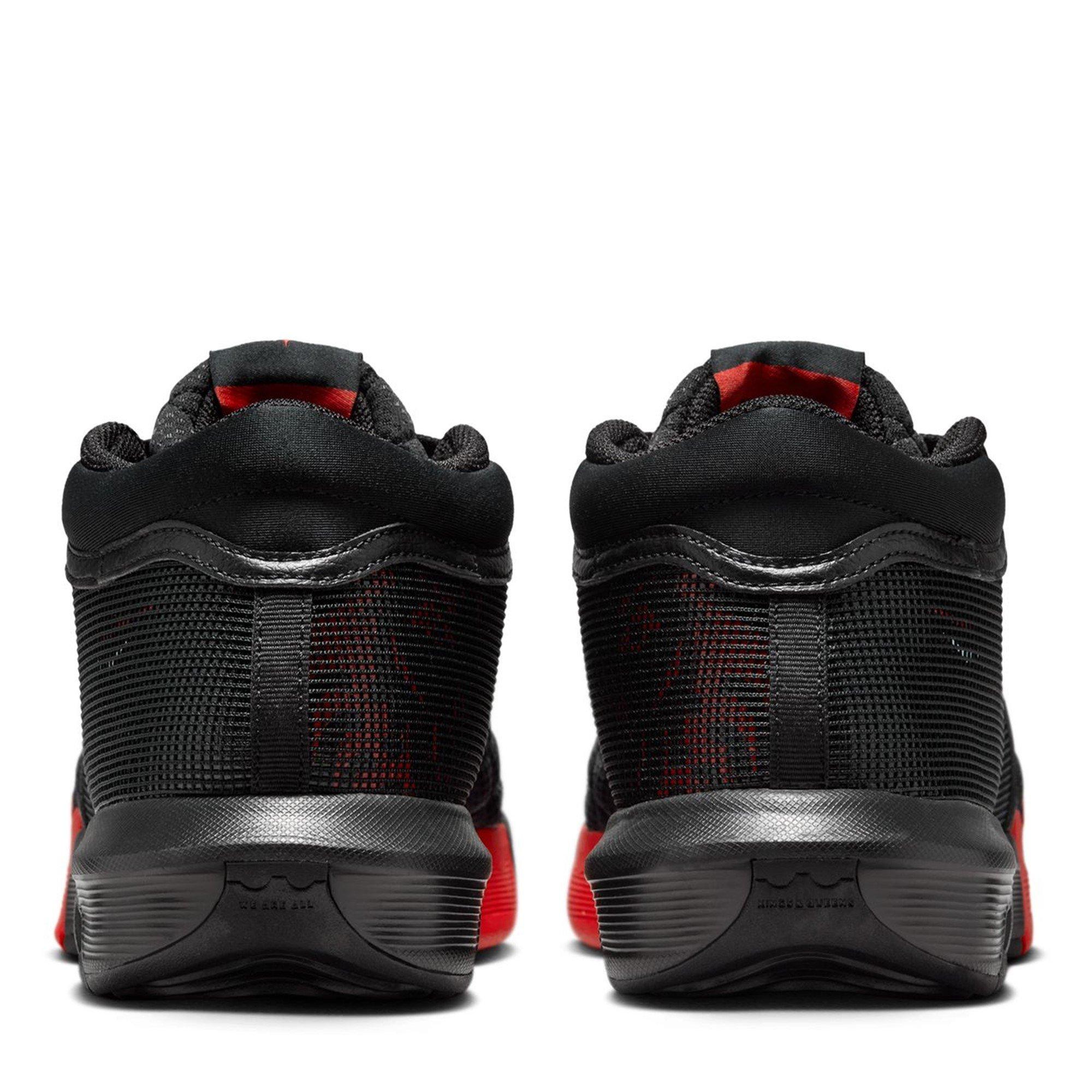 BLACK/WHITE-UNI - Nike - Witness 8 Basketball Shoes - 5