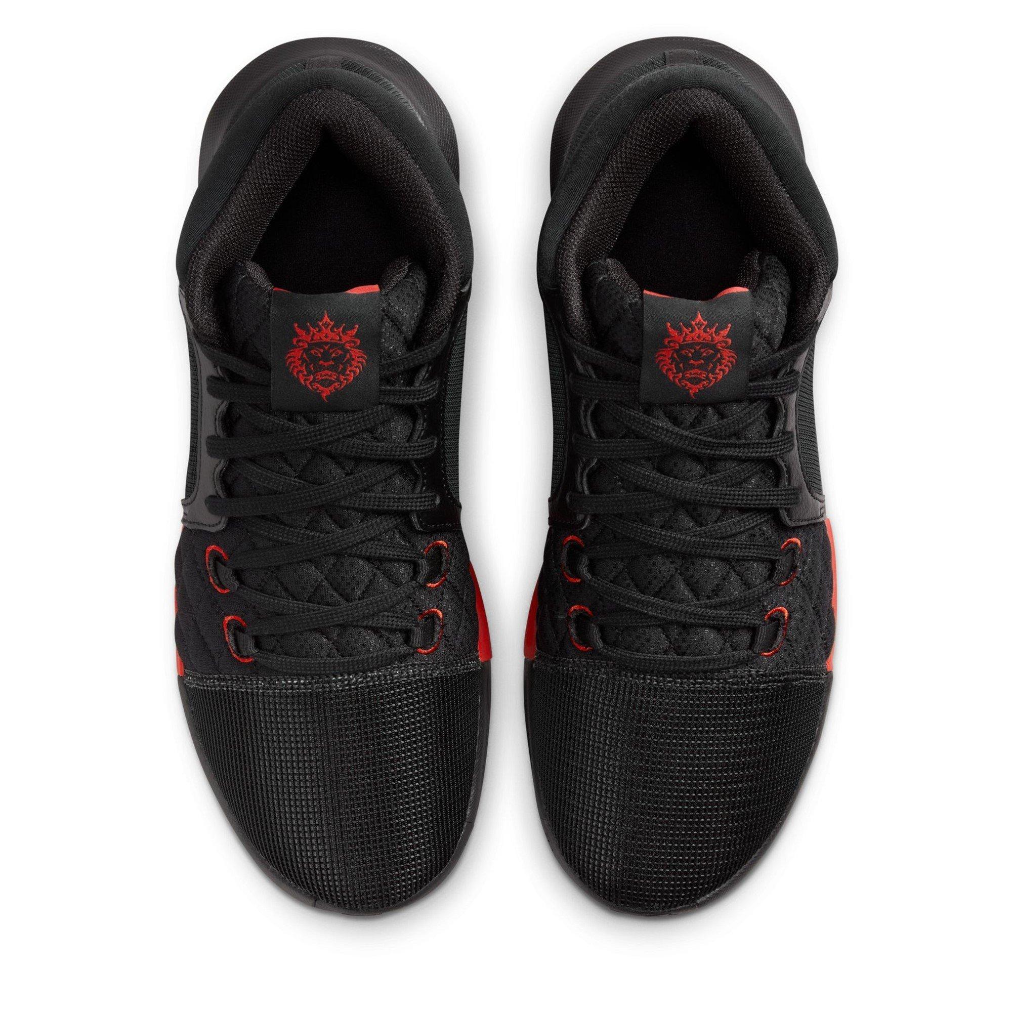 BLACK/WHITE-UNI - Nike - Witness 8 Basketball Shoes - 6