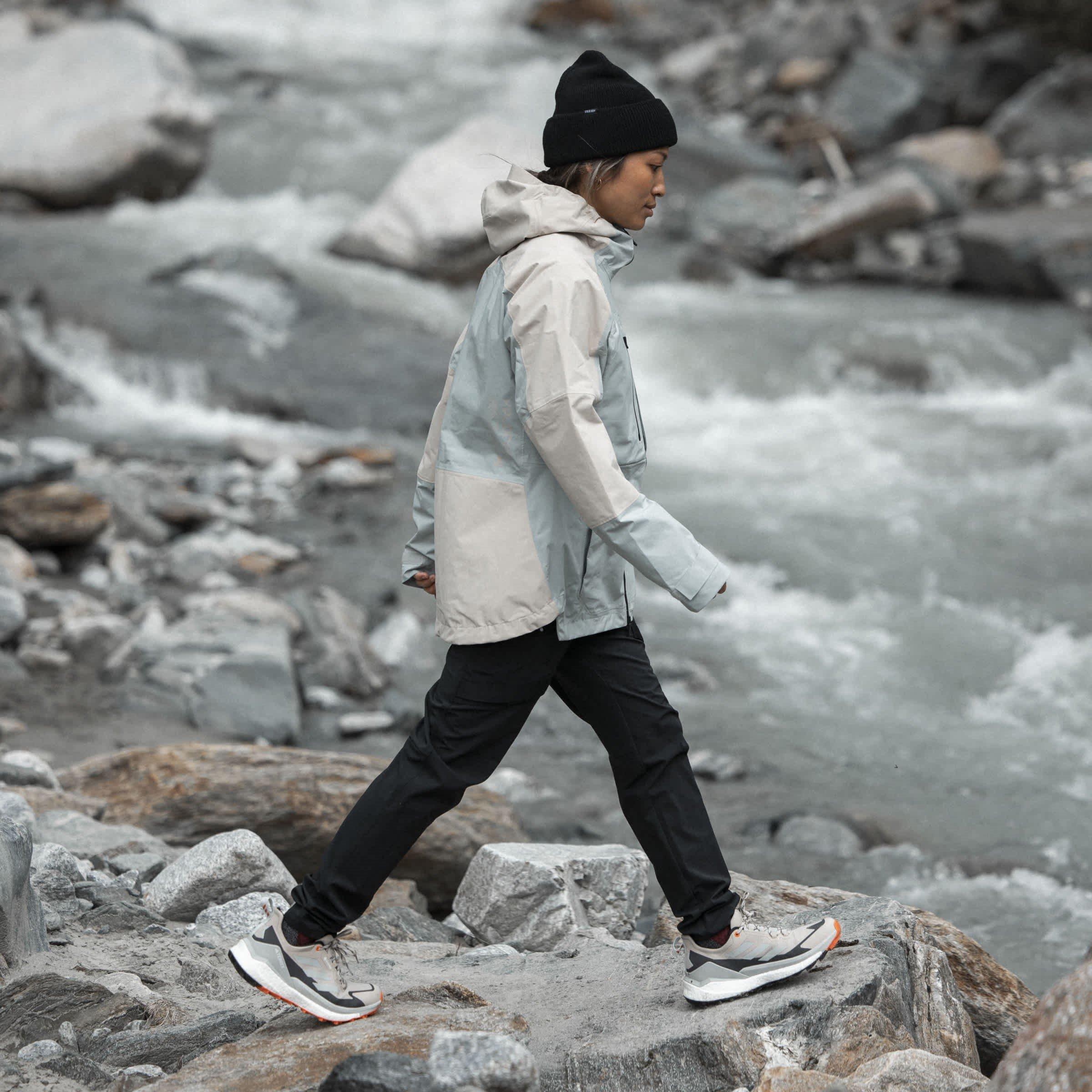 Beige/Zwart/Oranje - adidas - Terrex Free Hiker 2 Low Gtx W Hiking Shoes Womens - 14