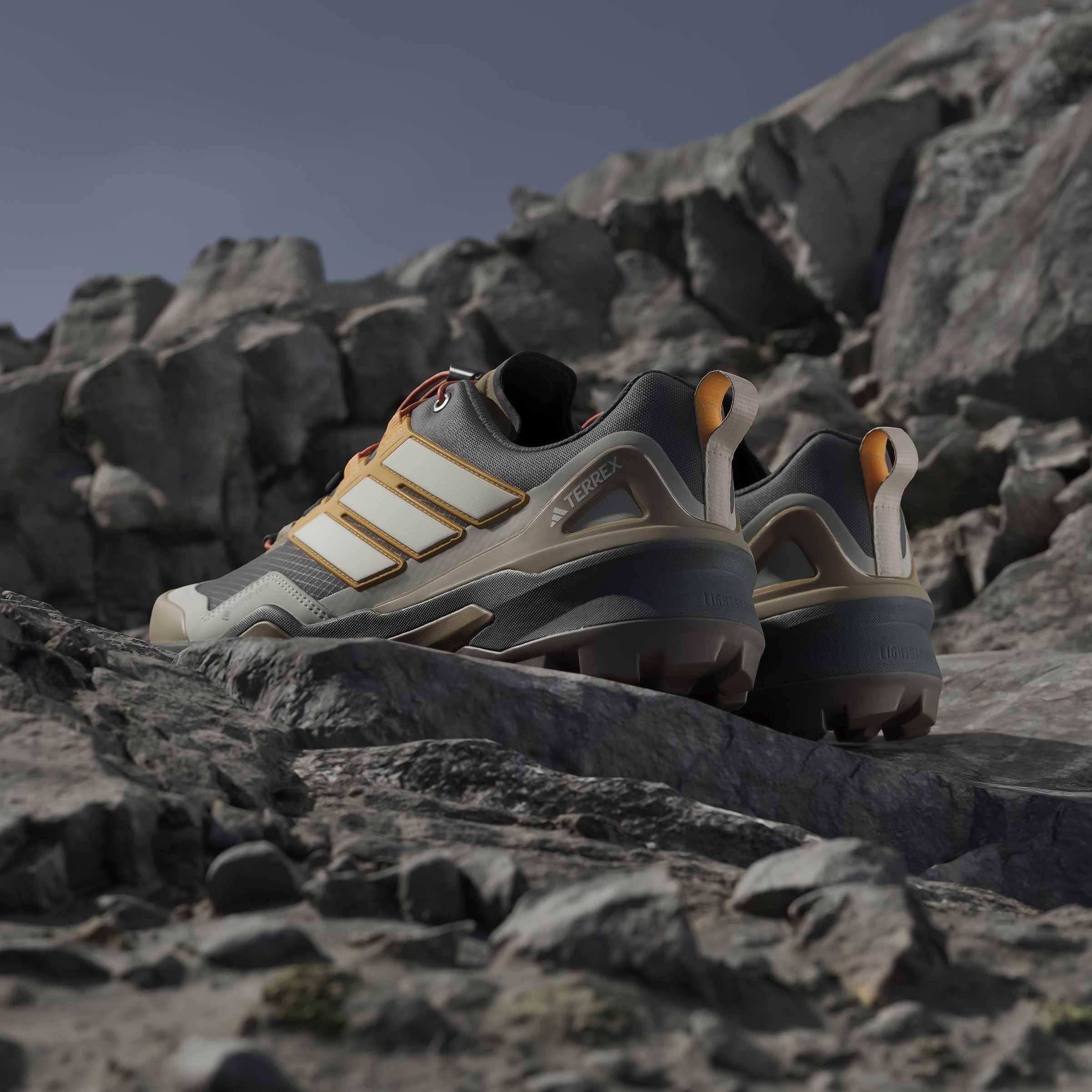 Carbon/White - adidas - Terrex Skychaser GORE-TEX Hiking Shoes Mens - 13