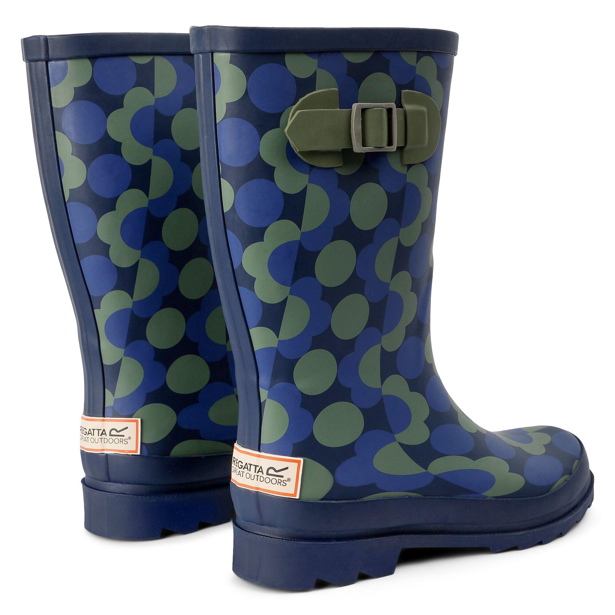 FrlyFlwrBlu - Regatta - OrlaQuarterW Ld99 - 3