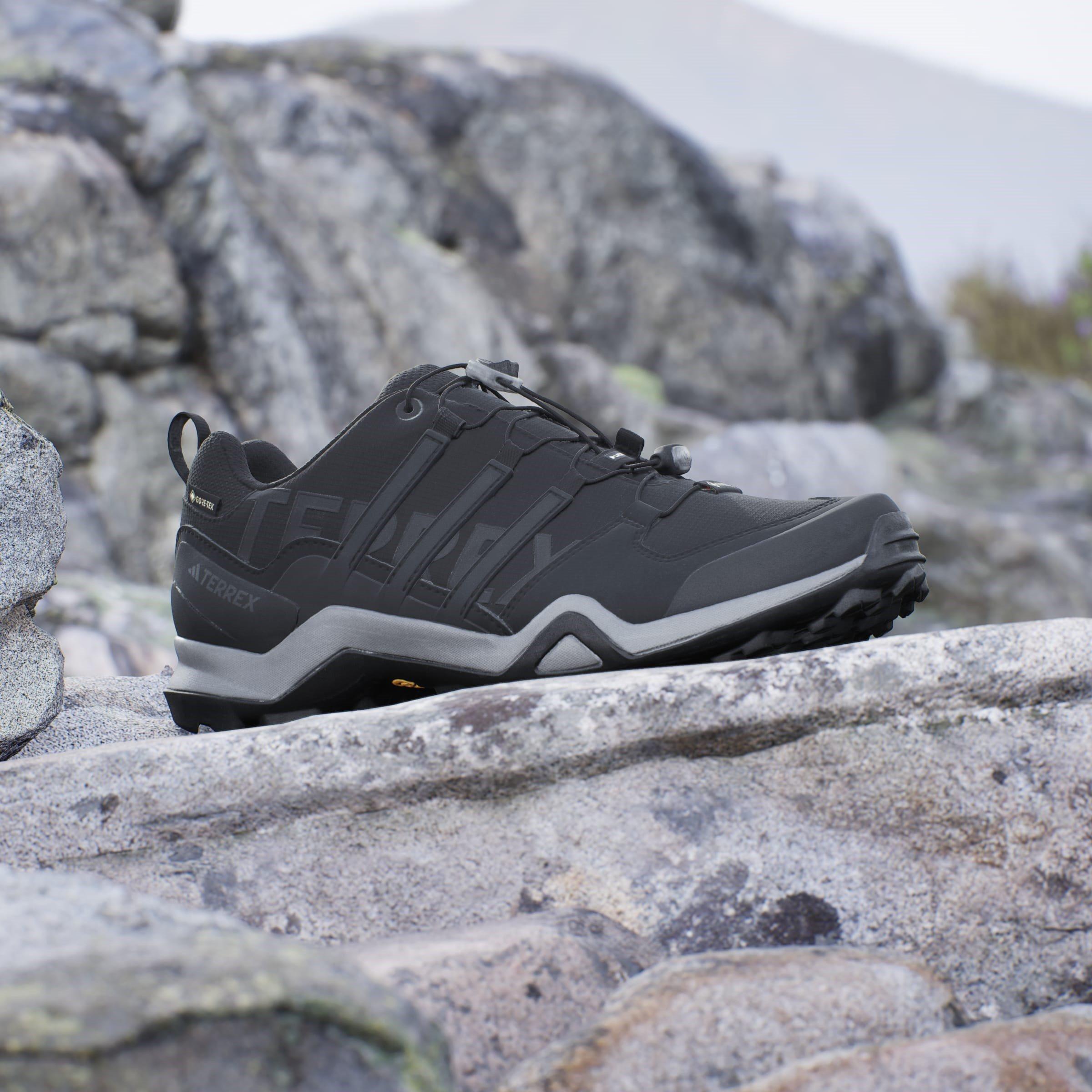 Sort - adidas - Terrex Swift R2 GTX Mens Hiking Shoes - 12