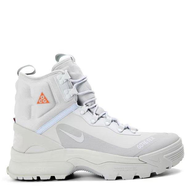 NIKE ACG