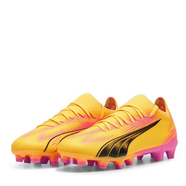 NM QS Polka Dot Varsity Maize Marathon Running Shoes Sneakers 810857-700 - Puma - Ultra Match Firm Ground Women's Football Boots - 1