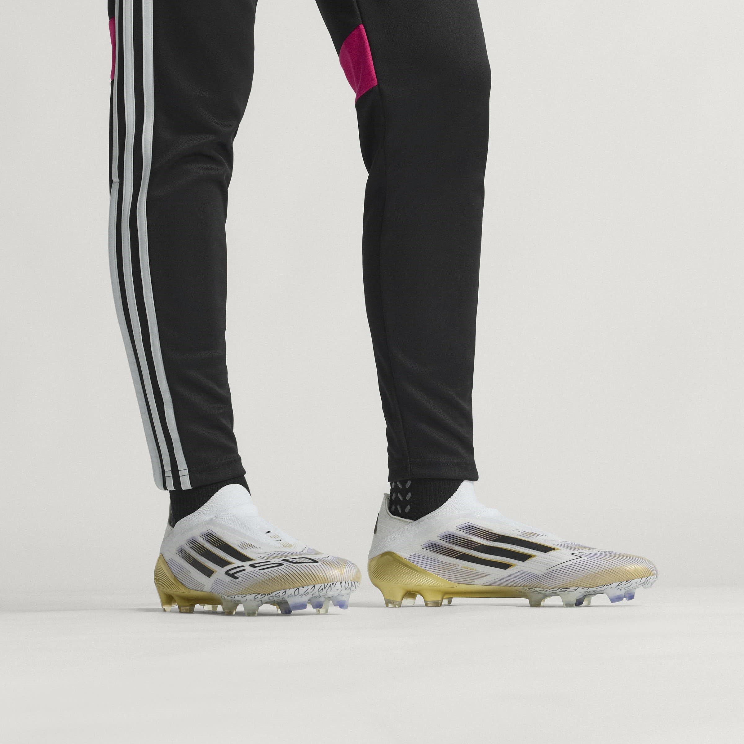 Weiß/Schwarz/Gold - adidas - F50 Elite Laceless Adults Firm Ground Football Boots - 11