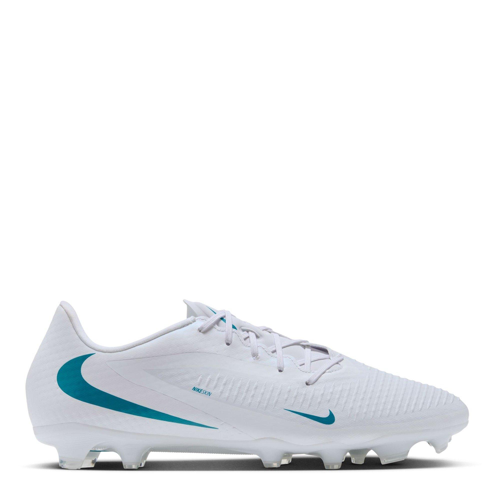 Nike Phantom 6 Academy Firm Ground Boots